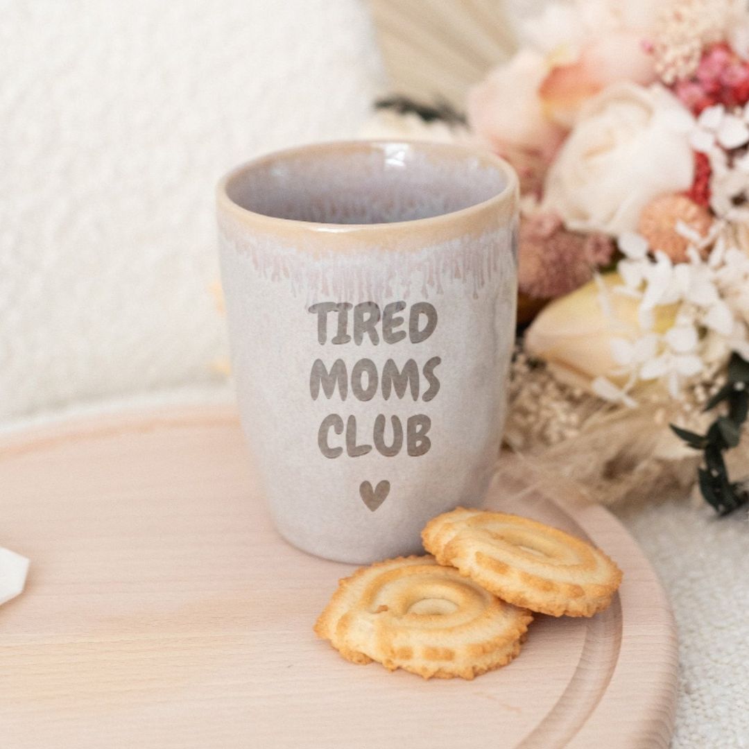 Steingut Becher - Moms Club