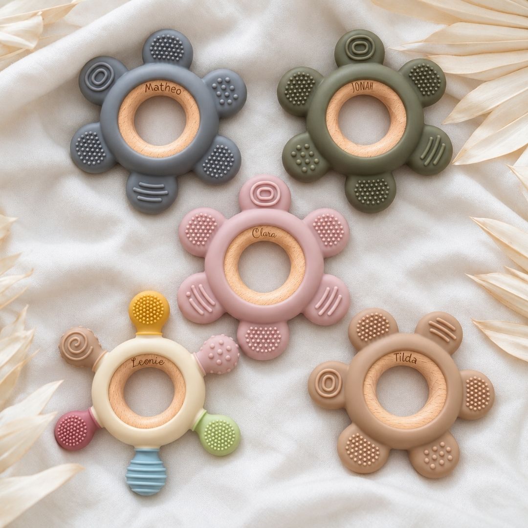 Beißring aus Holz & Silikon personalisiert - Blume