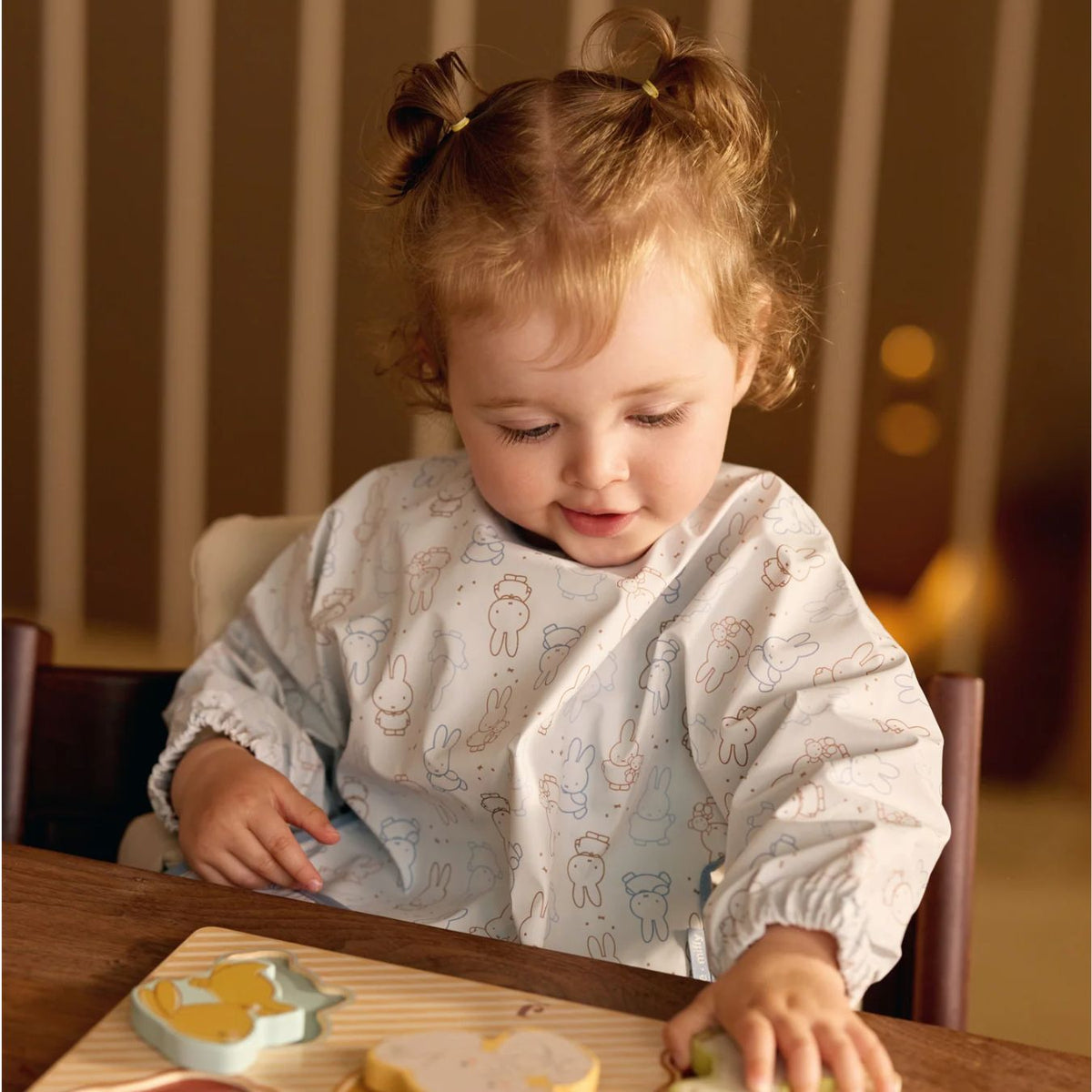 JOLLEIN Lätzchen mit Ärmeln personalisiert - Miffy