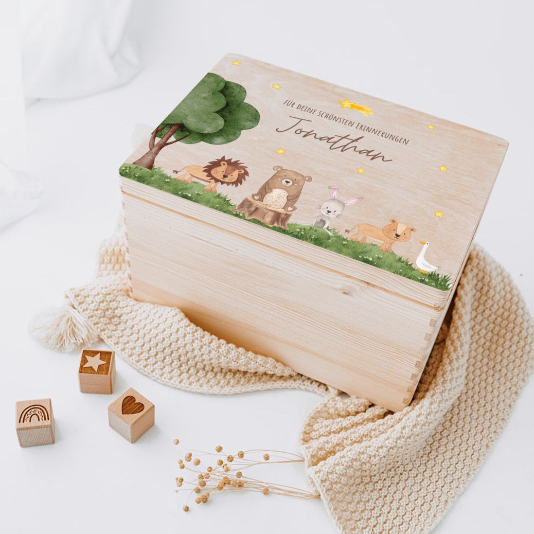 Erinnerungsbox Baby personalisiert - Tiere unterm Sternenhimmel Aquarell