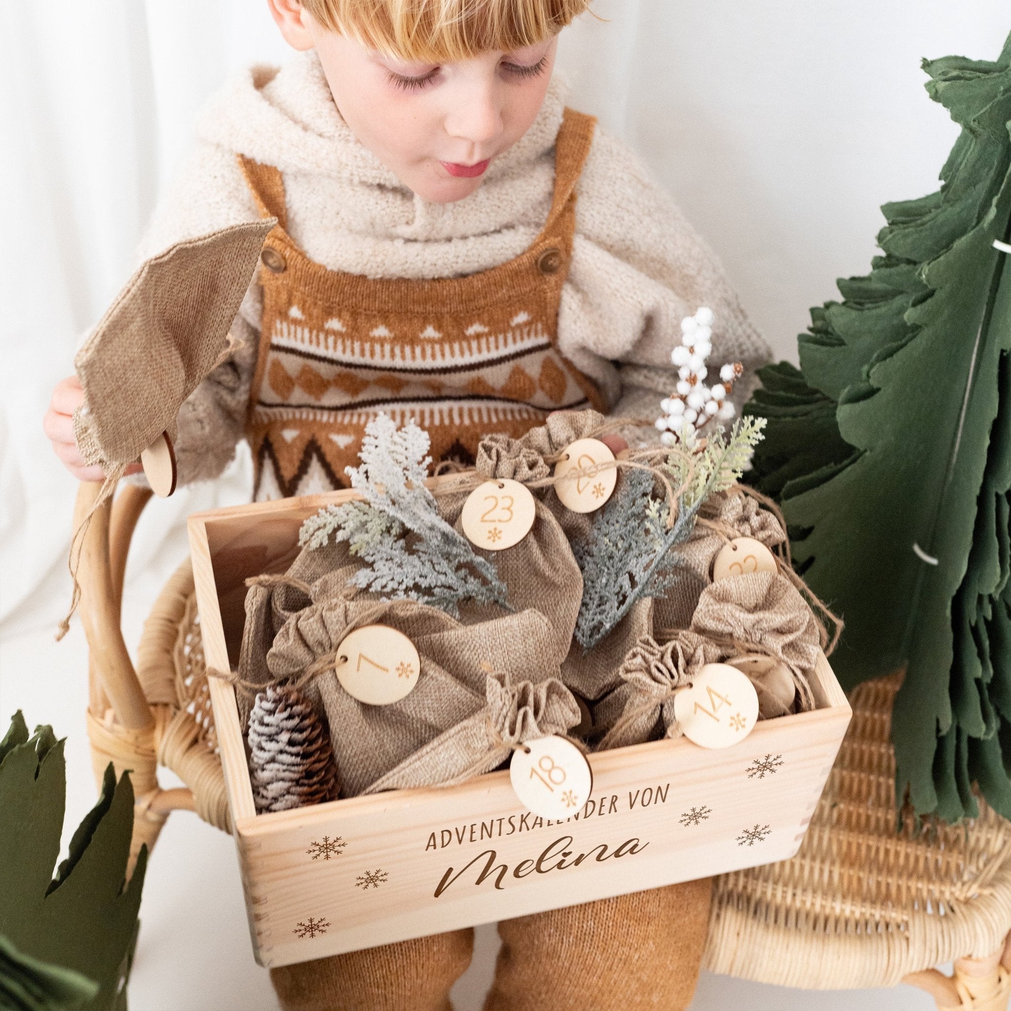 Adventskiste personalisiert - "Schneeflocken" Gravur - wunderwunsch