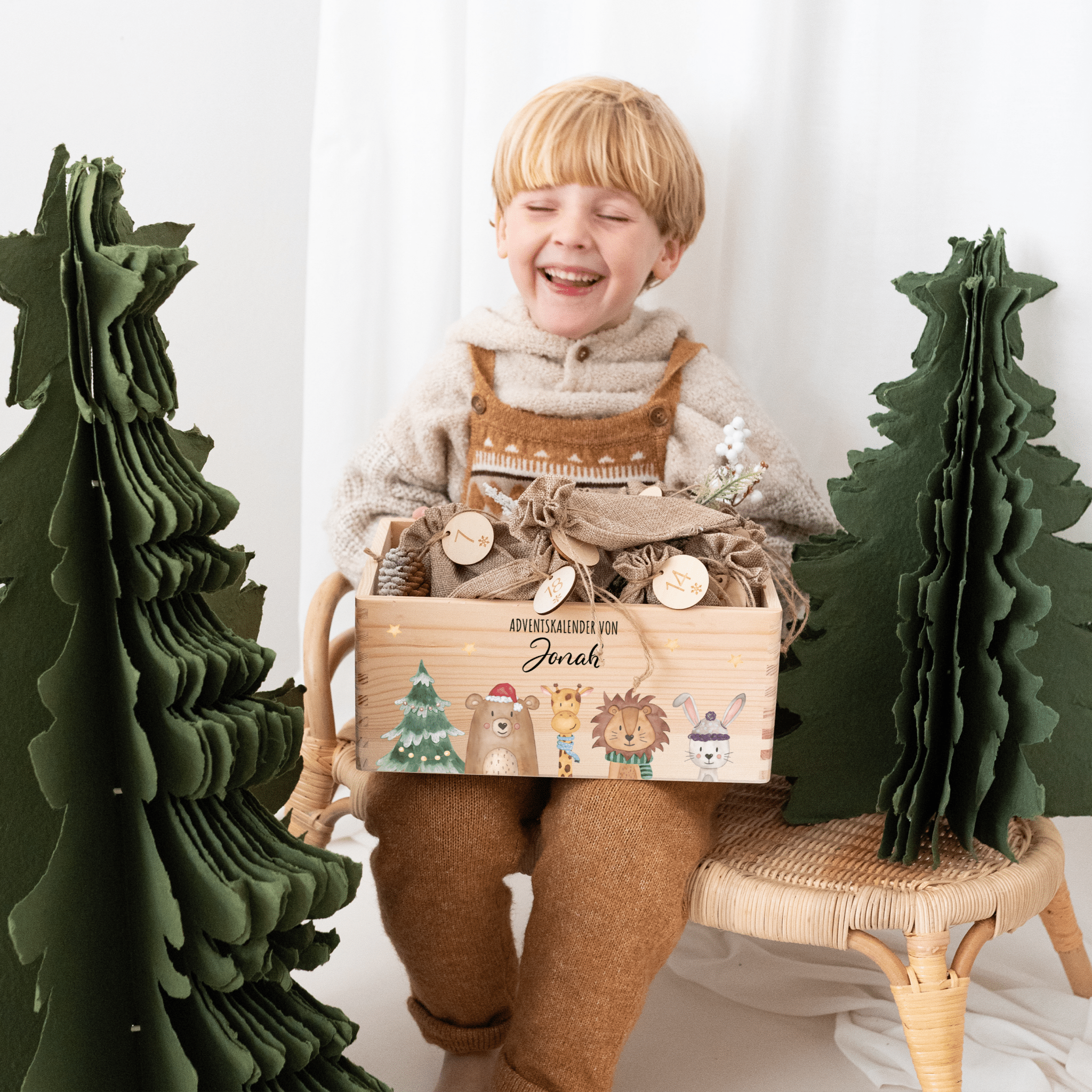 Adventskiste personalisiert - "Weihnachtsbaum Tiere" Aquarell - wunderwunsch