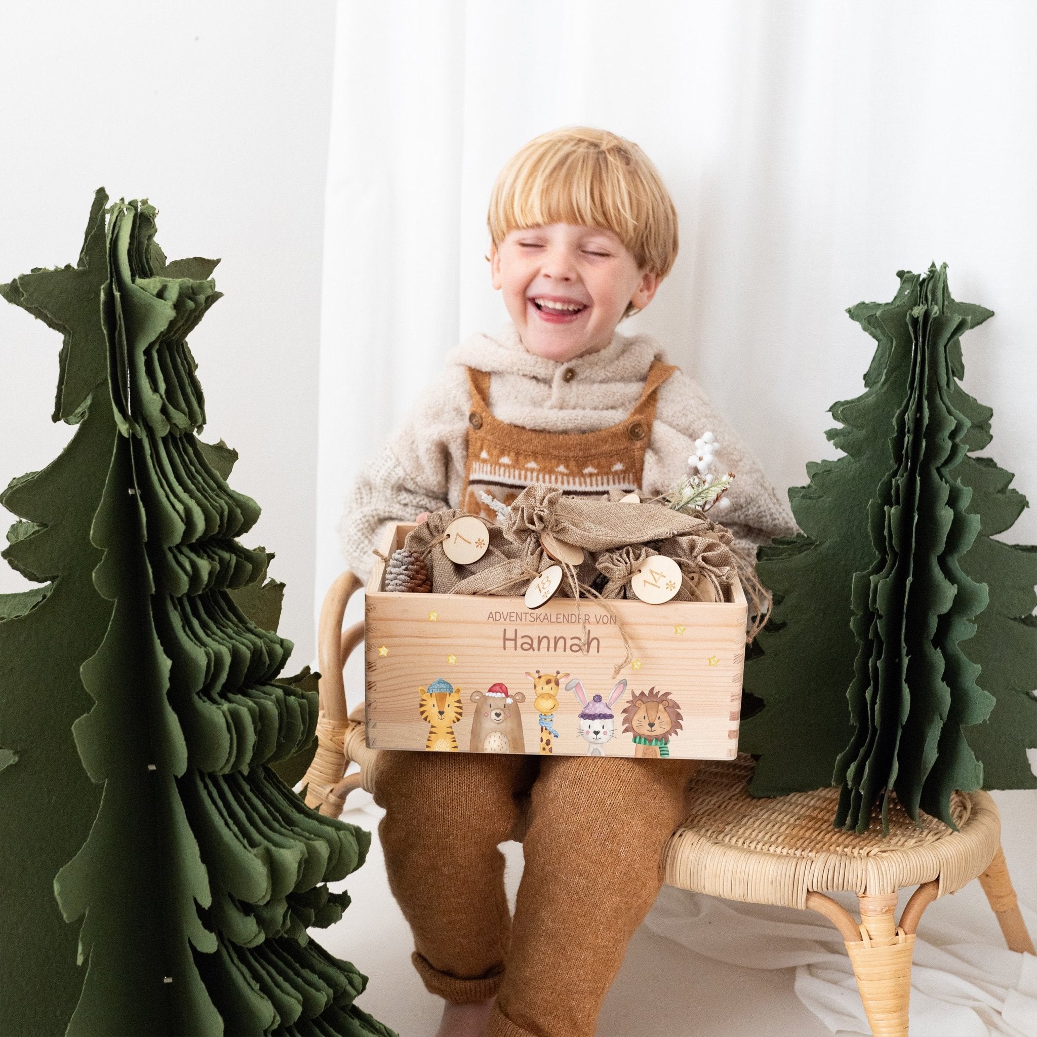 Adventskiste personalisiert - "Weihnachtstiere unten Sterne" Aquarell - wunderwunsch