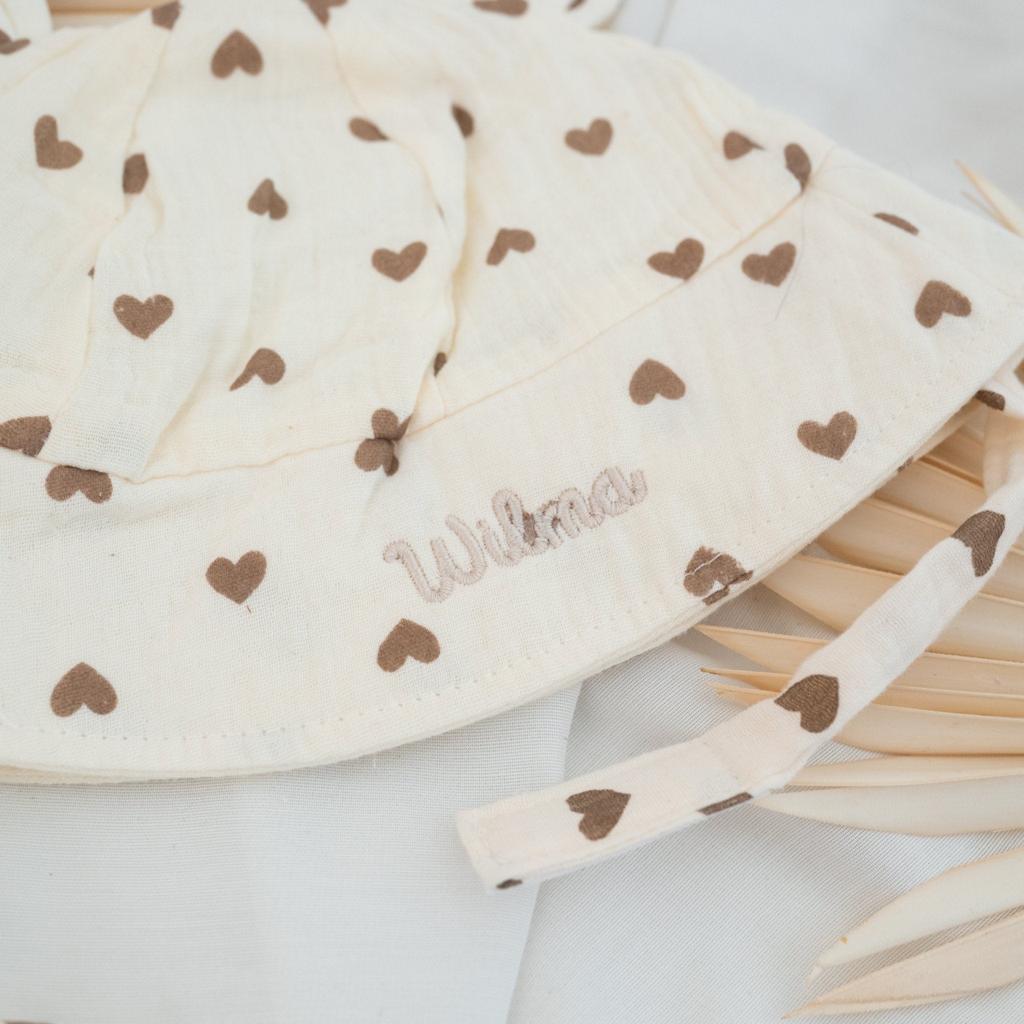 Babyhut mit Teddyohren personalisiert - wunderwunsch