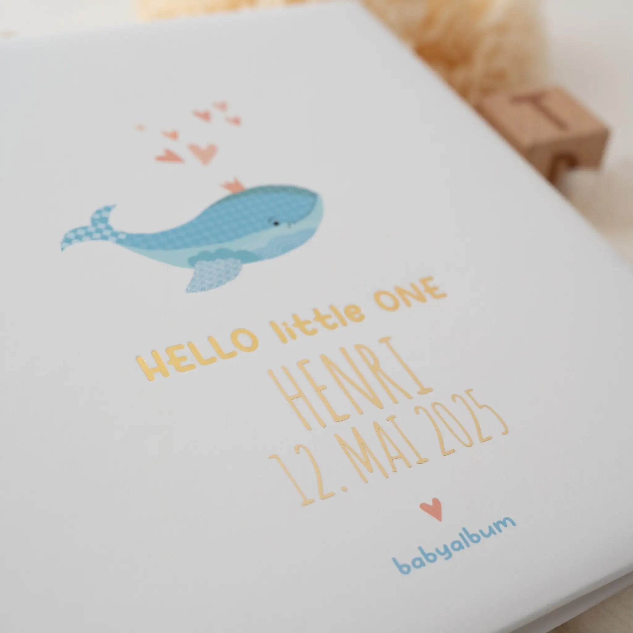 Babytagebuch Wal „Hello little One“ personalisierbar - wunderwunsch