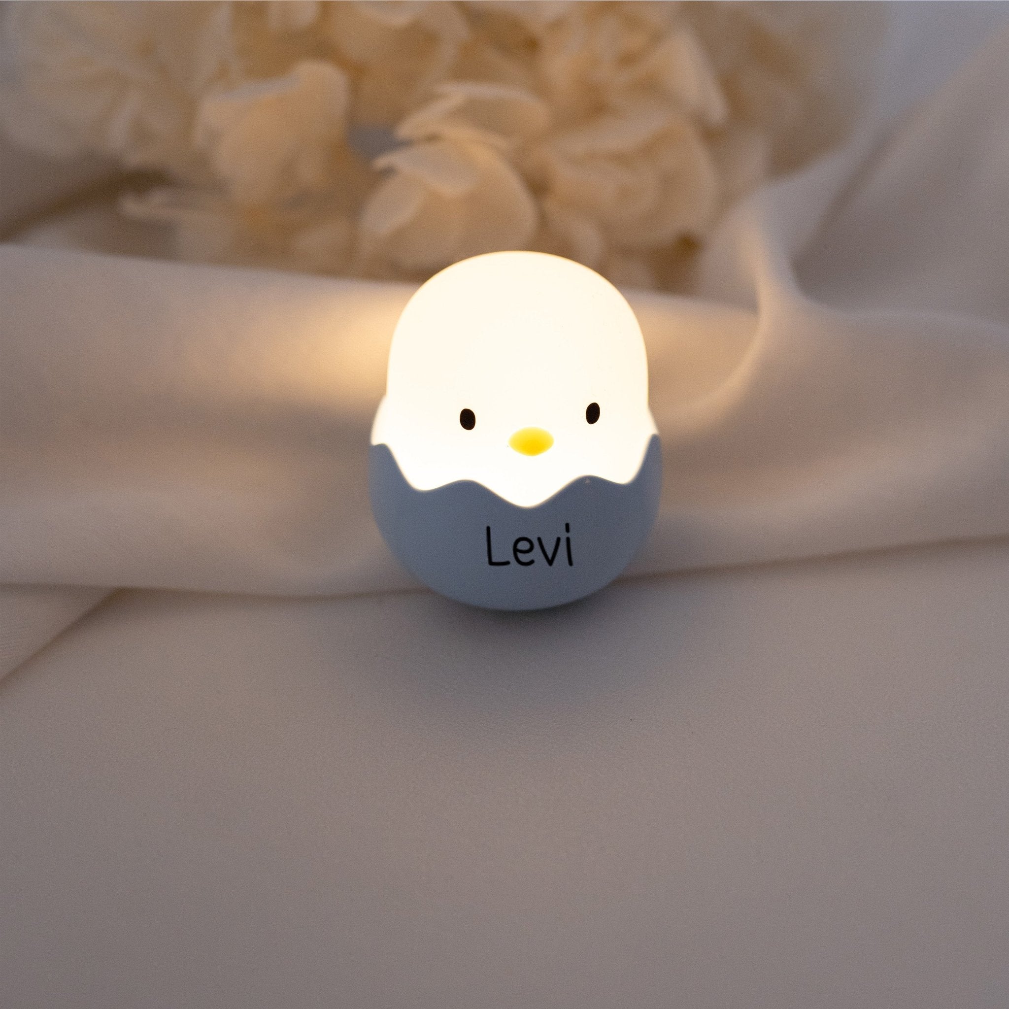EGGY EGG Baby Küken Nachtlicht personalisiert - blau, gelb oder grün - wunderwunsch