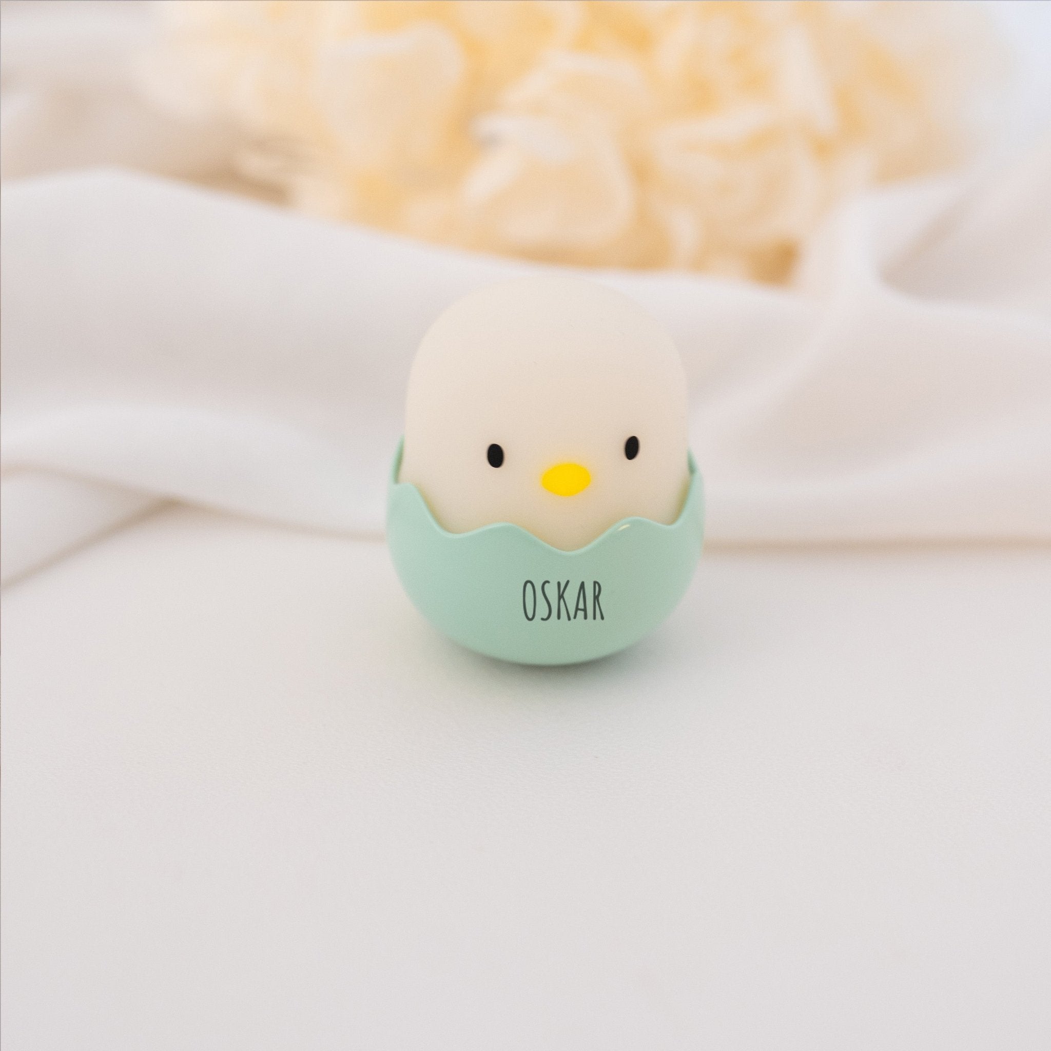 EGGY EGG Baby Küken Nachtlicht personalisiert - blau, gelb oder grün - wunderwunsch