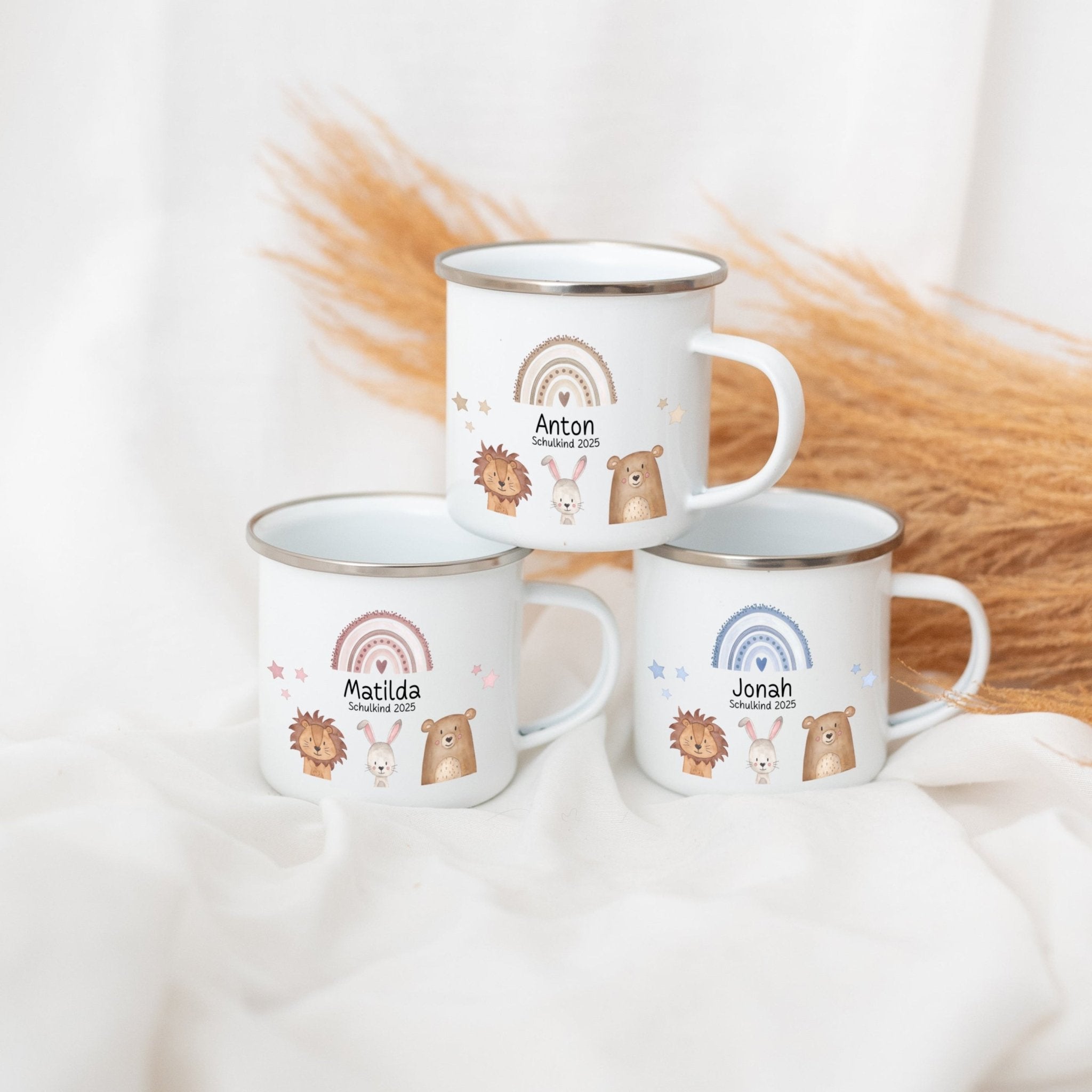 Emaille Kindertasse personalisiert - "Schulkind 2025" Tiere Trio Regenbogen Sterne - wunderwunsch