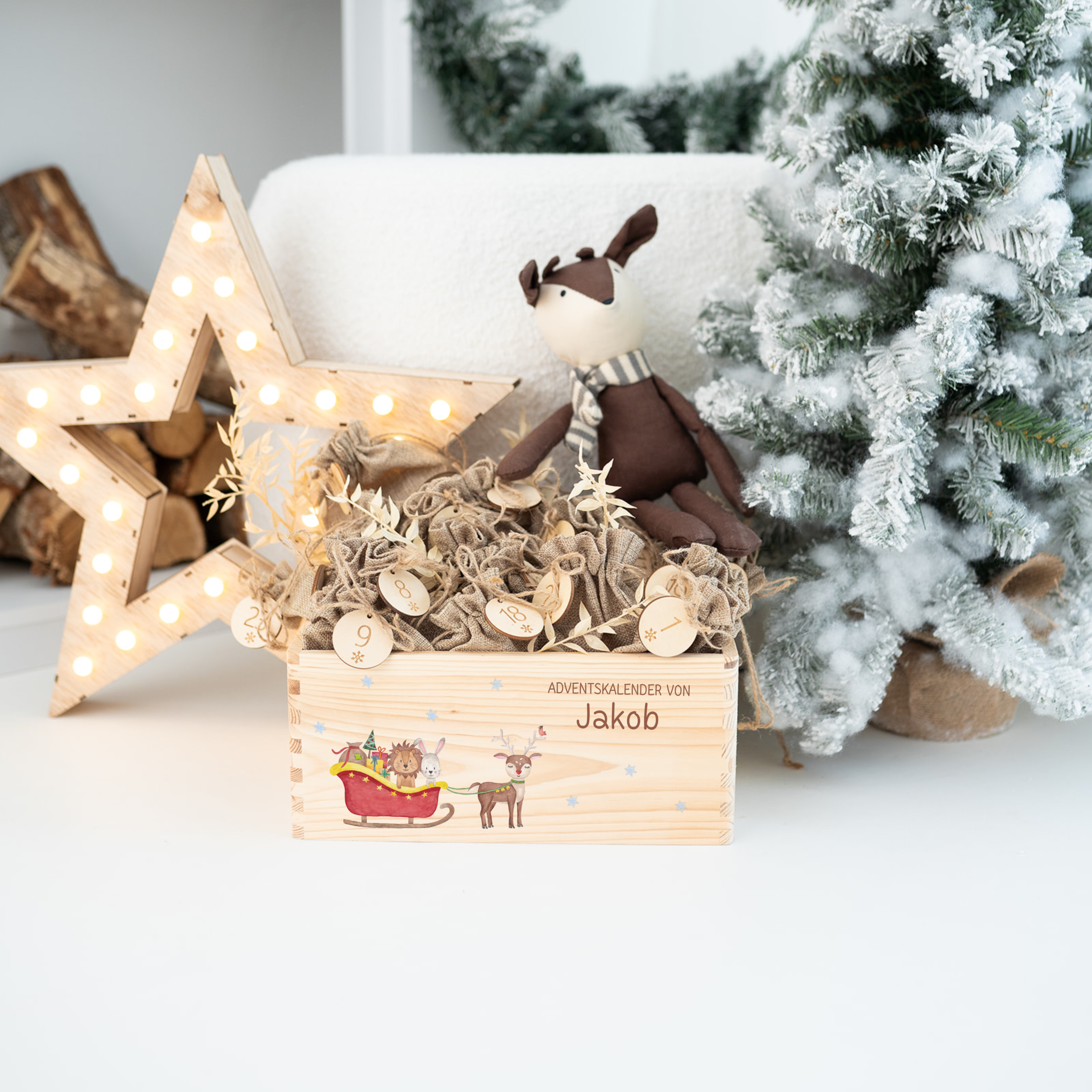 Adventskiste "Weihnachtsschlitten bunt" personalisiert