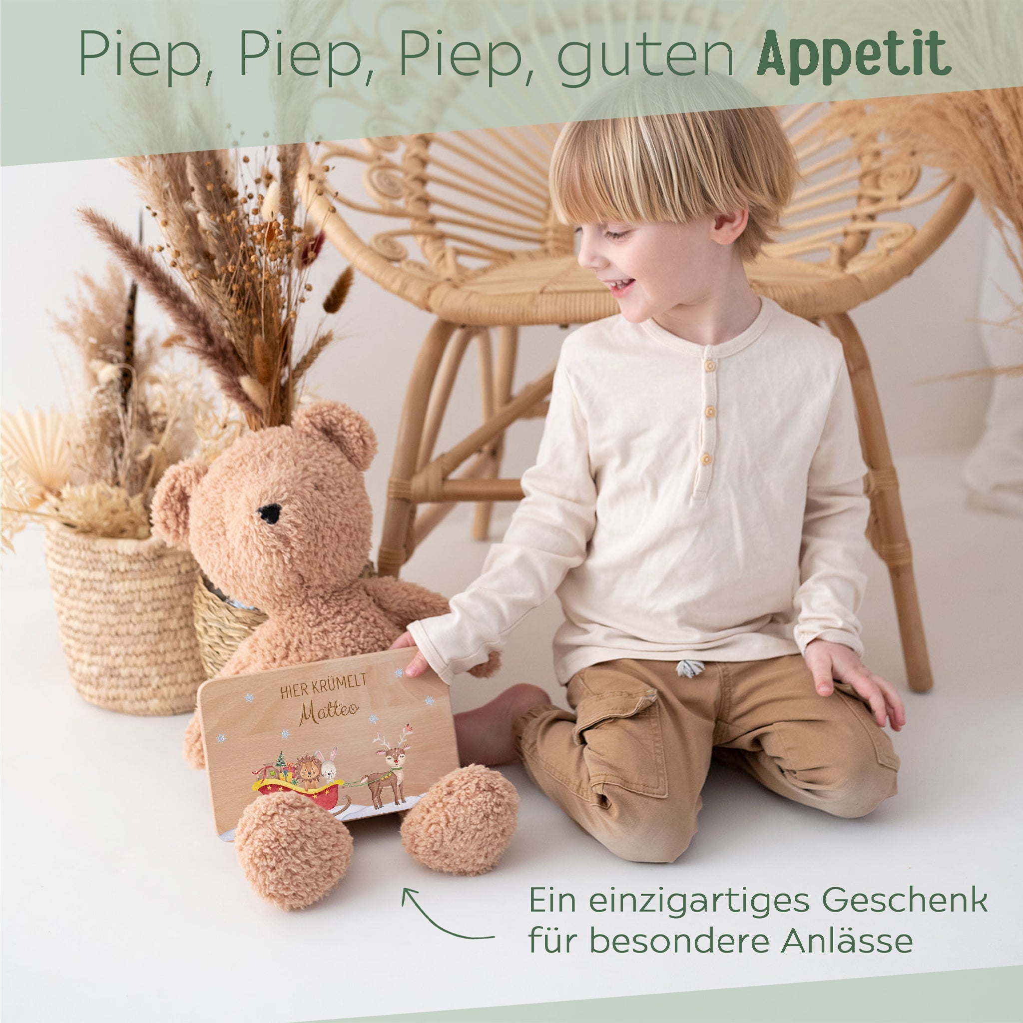 Frühstücksbrett und Emaille Kindertasse personalisiert - Weihnachtsschlitten bunt - wunderwunsch