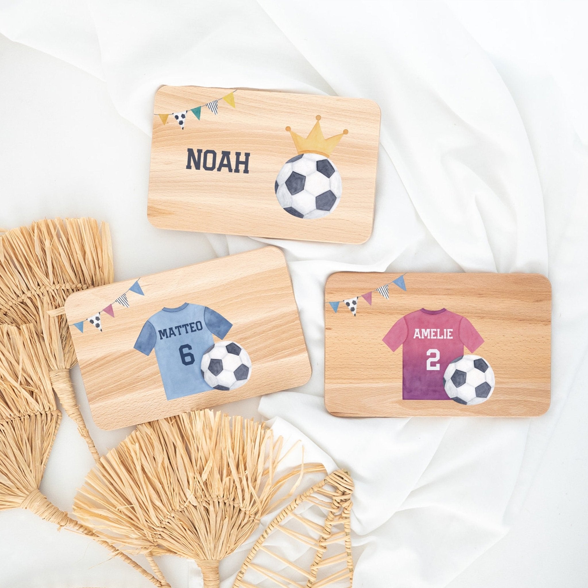 Frühstücksbrettchen personalisiert - Fußball Trikot Aquarell - wunderwunsch