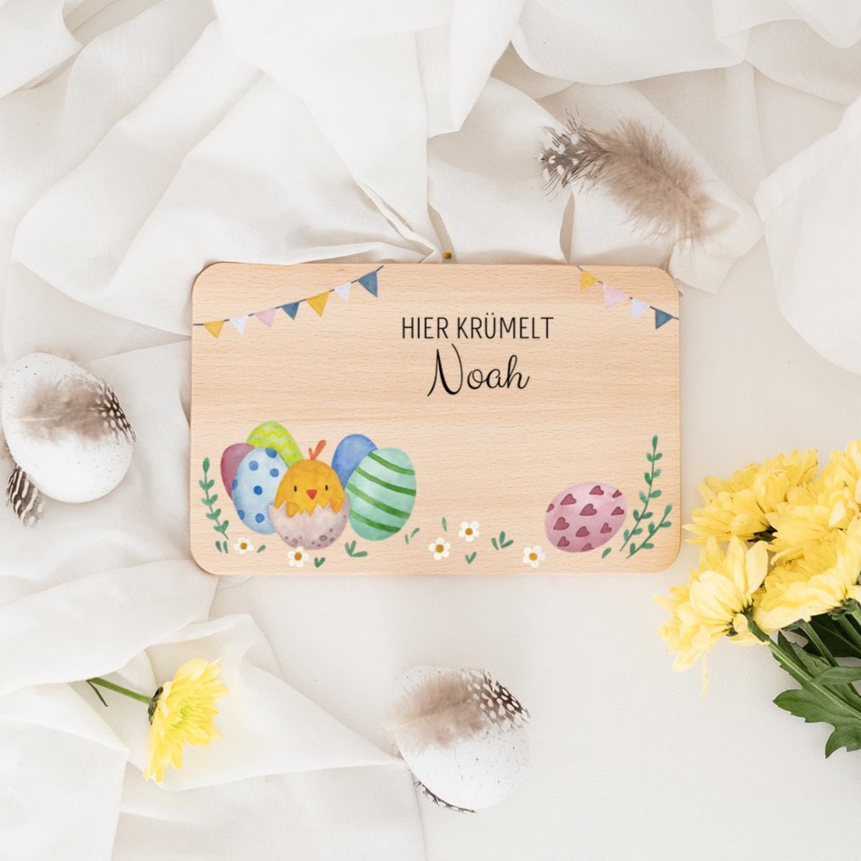 Frühstücksbrettchen personalisiert - Osterhase und Eiersuche Aquarell - wunderwunsch