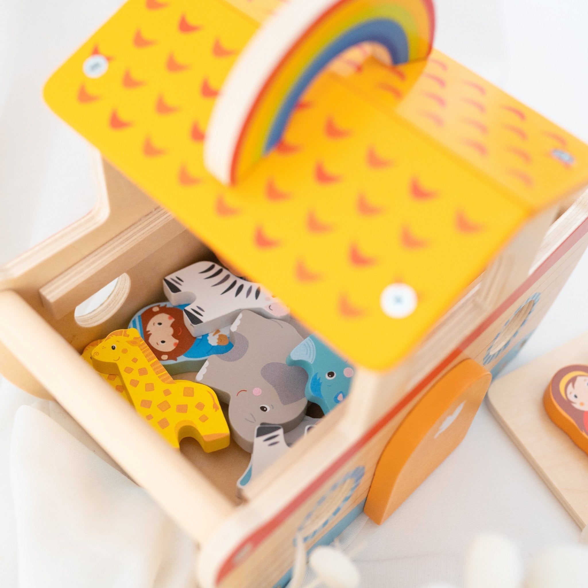 GOKI Kleine bunte Arche mit Regenbogen personalisiert - wunderwunsch