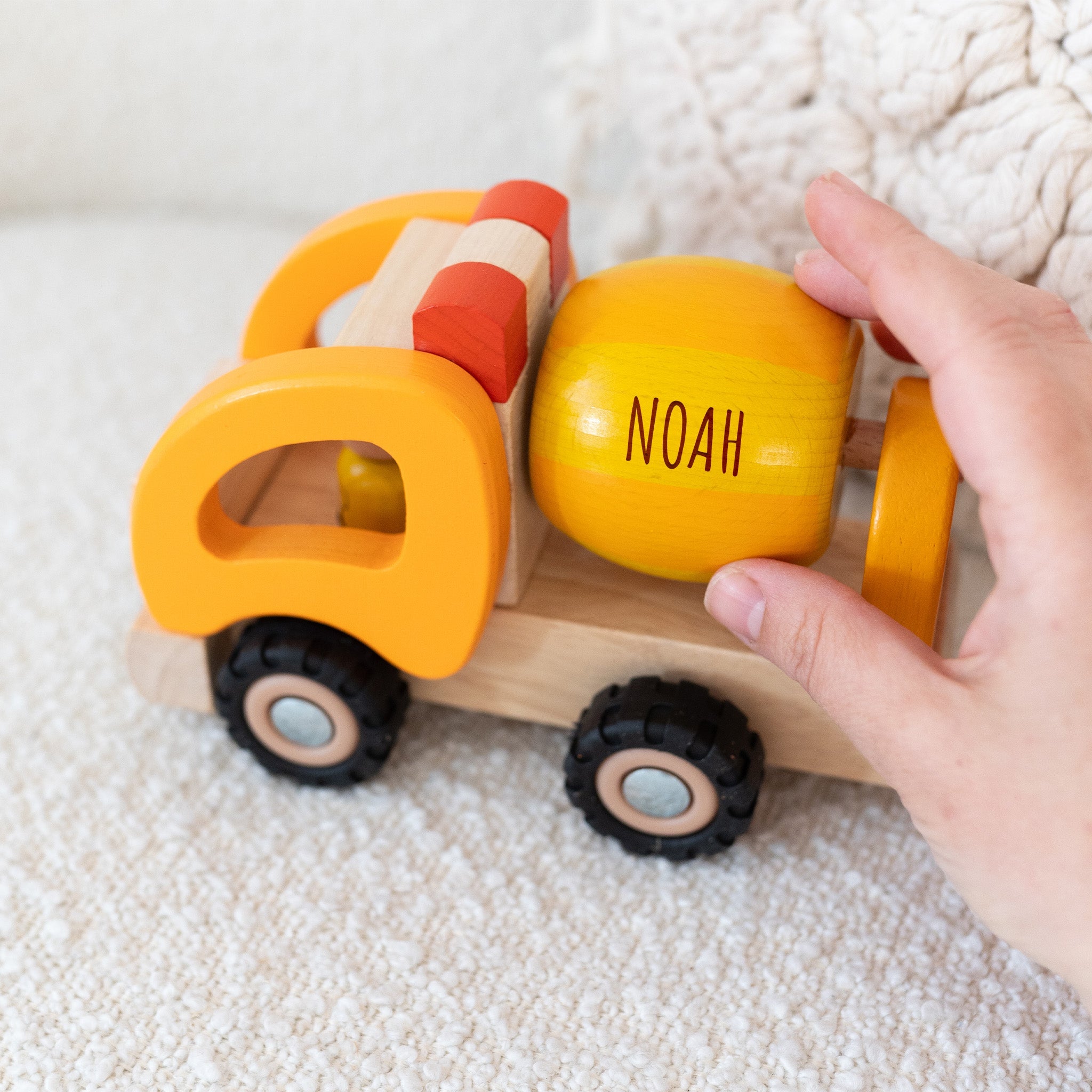 GOKI Spielzeugauto Betonmischer personalisiert - wunderwunsch