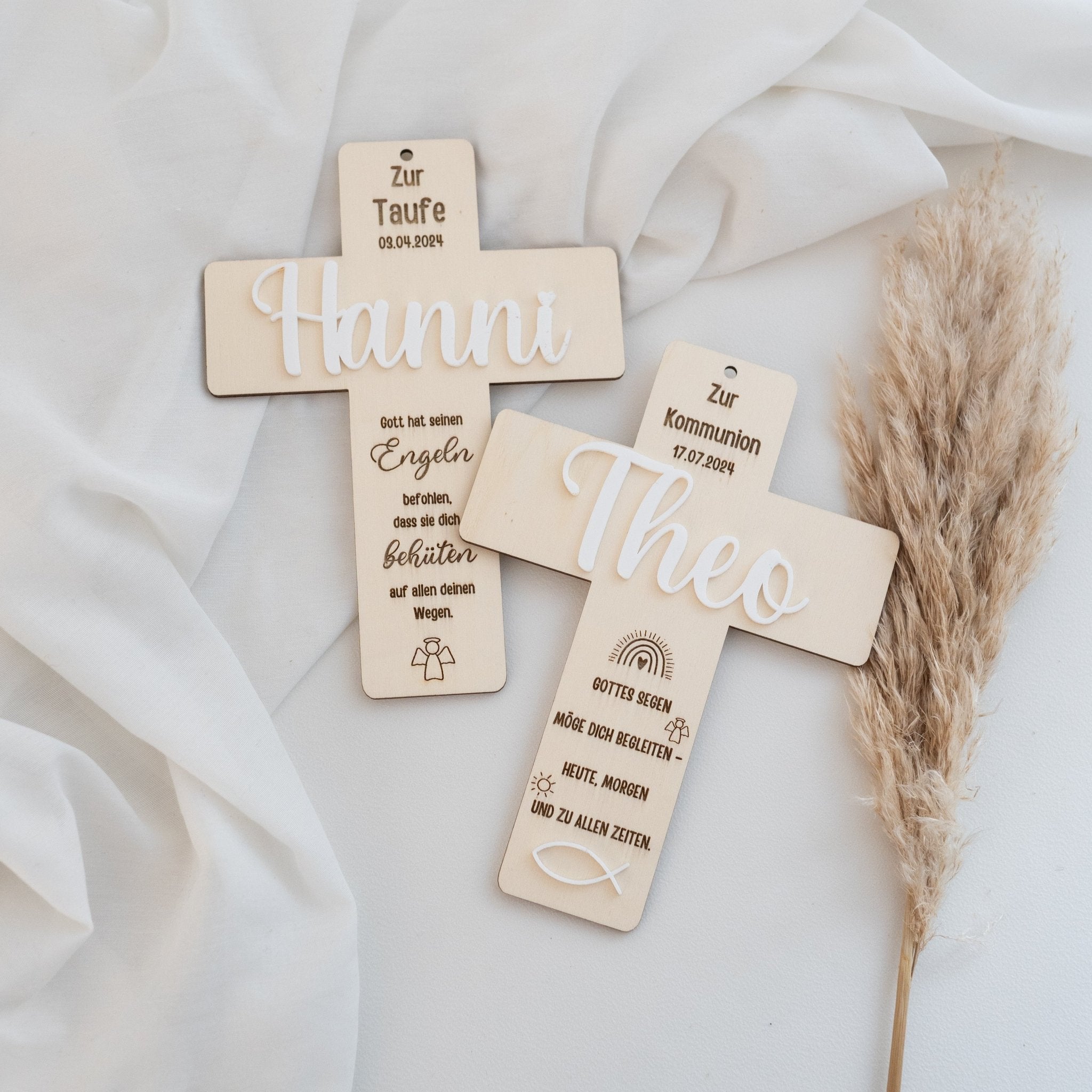 Holzkreuz "Zur Taufe" oder "Zur Kommunion" mit Acryl personalisiert - wunderwunsch