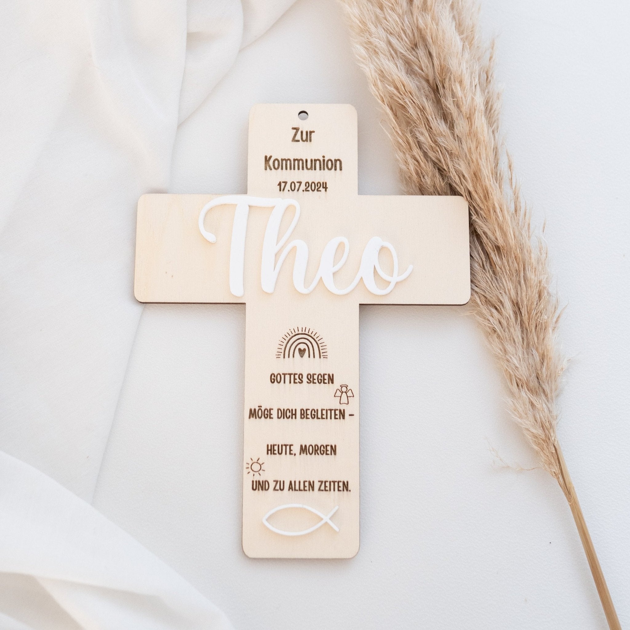 Holzkreuz "Zur Taufe" oder "Zur Kommunion" mit Acryl personalisiert - wunderwunsch