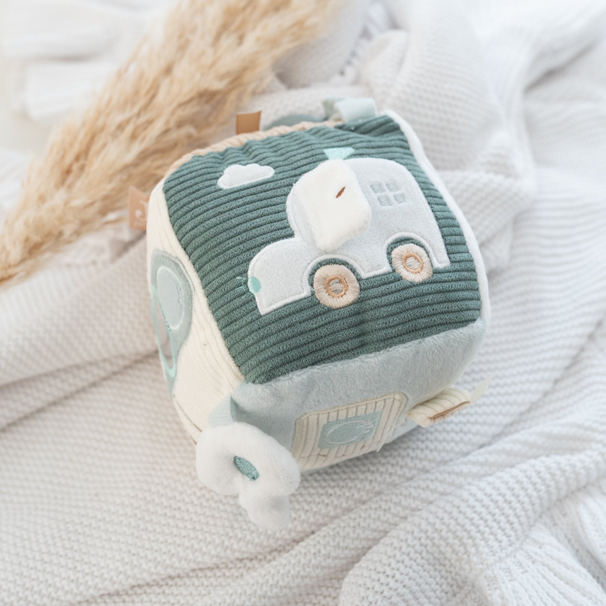 JOLLEIN Aktivitätswürfel Stoff - Fee & Auto - wunderwunsch