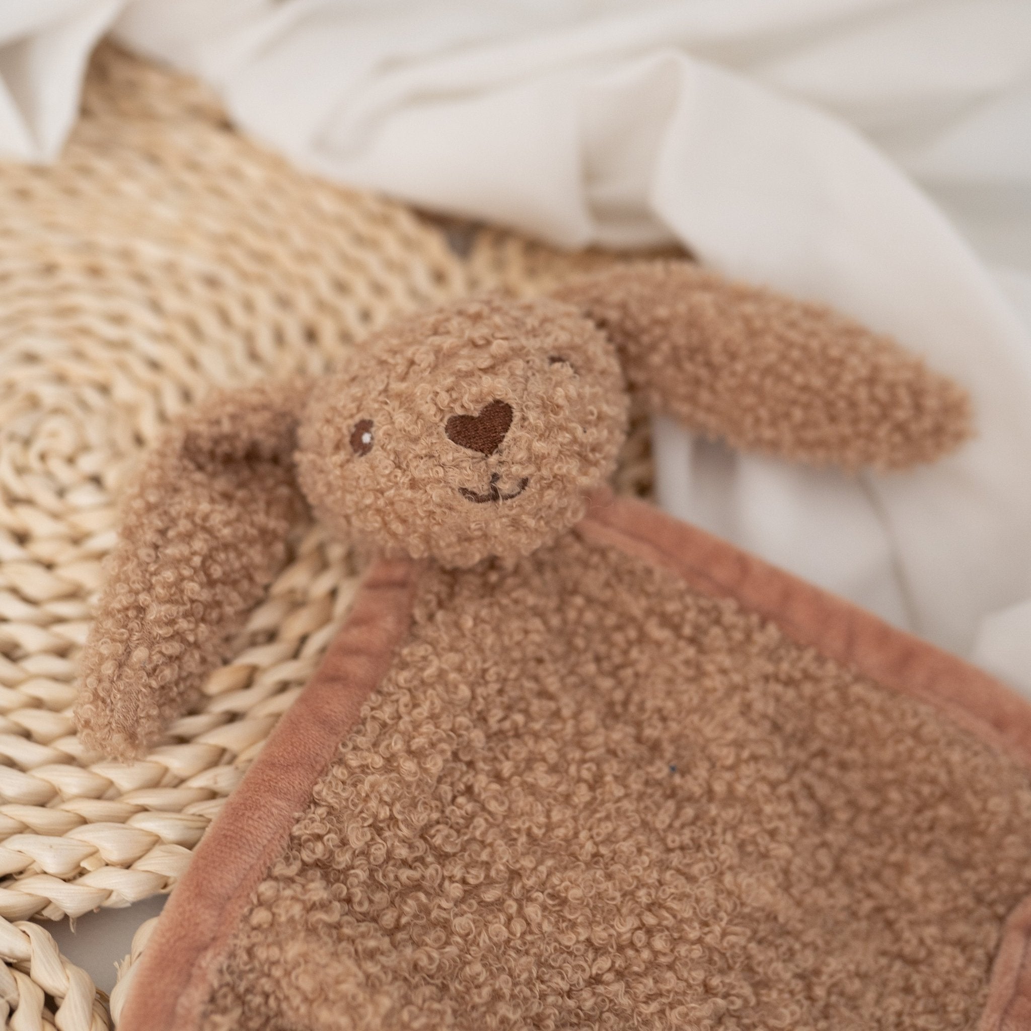 JOLLEIN Schmusetuch personalisiert Hase Bouclé biscuit - wunderwunsch