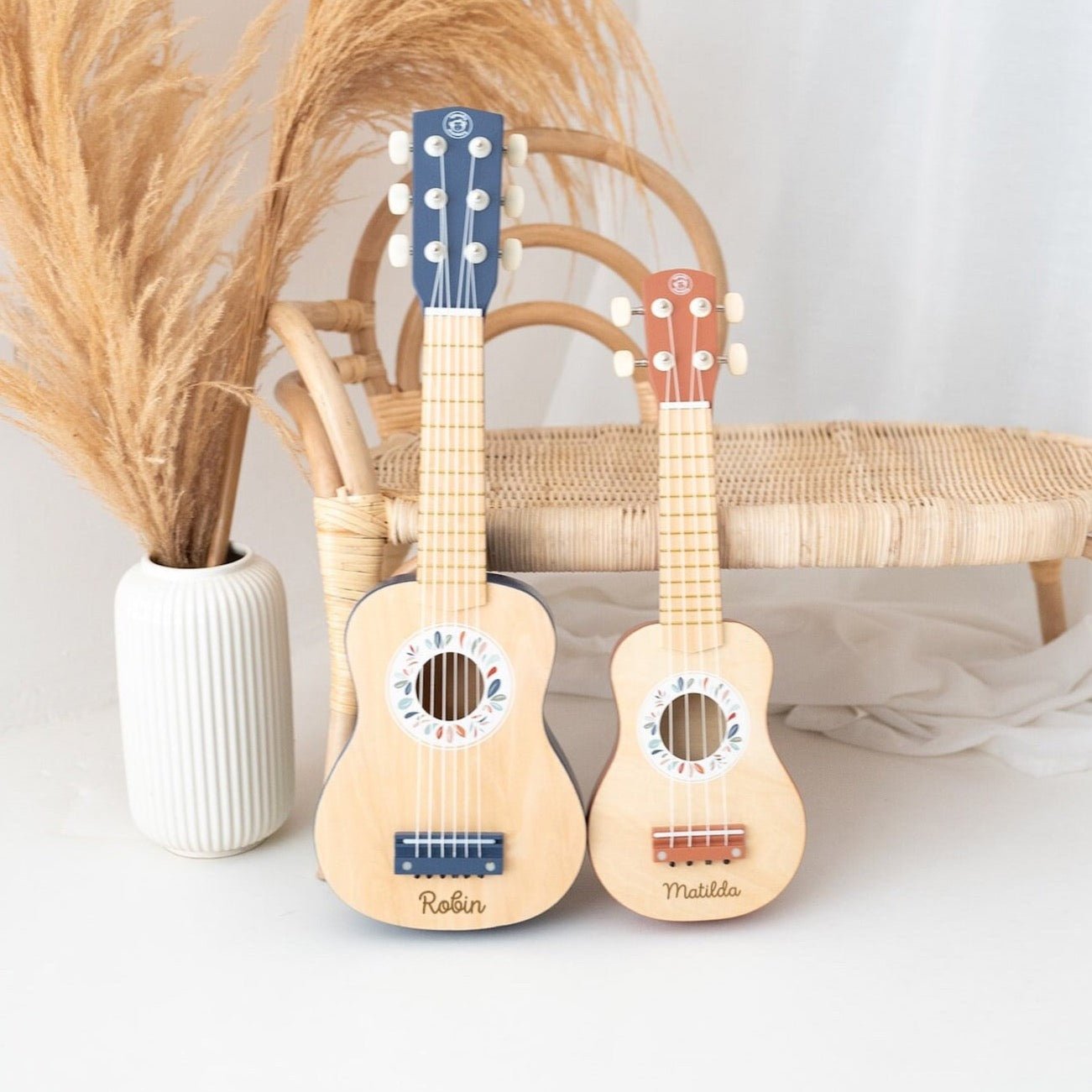 Kinder Ukulele oder Gitarre personalisiert - wunderwunsch