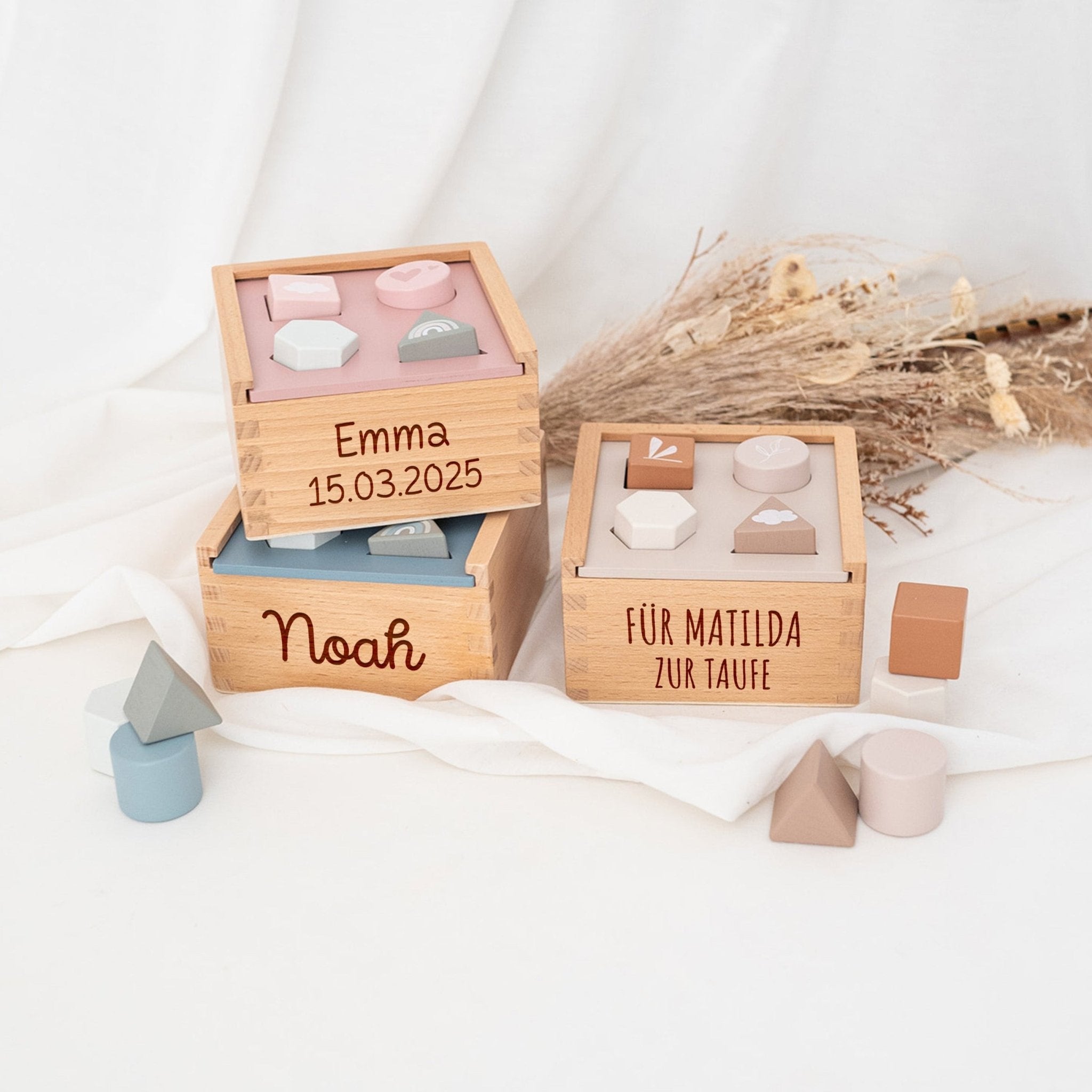 LABEL LABEL Sortierspiel Formen eckig personalisiert - rosa, blau und beige - wunderwunsch