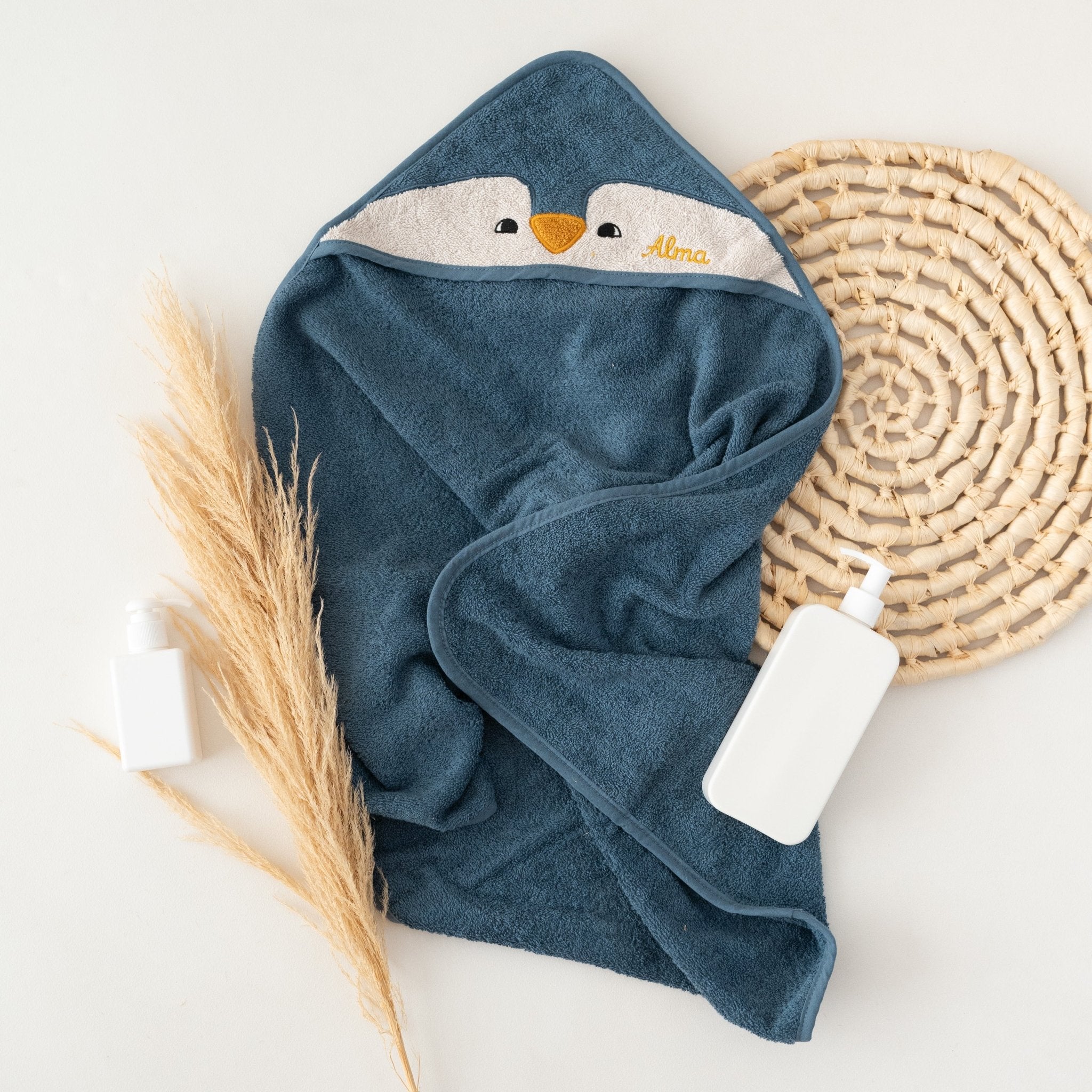 LIEWOOD Kapuzenhandtuch Pinguin oder EisbÀr personalisierbar - wunderwunsch