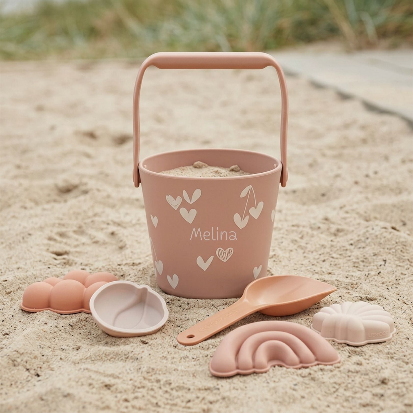 LIEWOOD Sandspielzeug Set Herzen personalisierbar - wunderwunsch