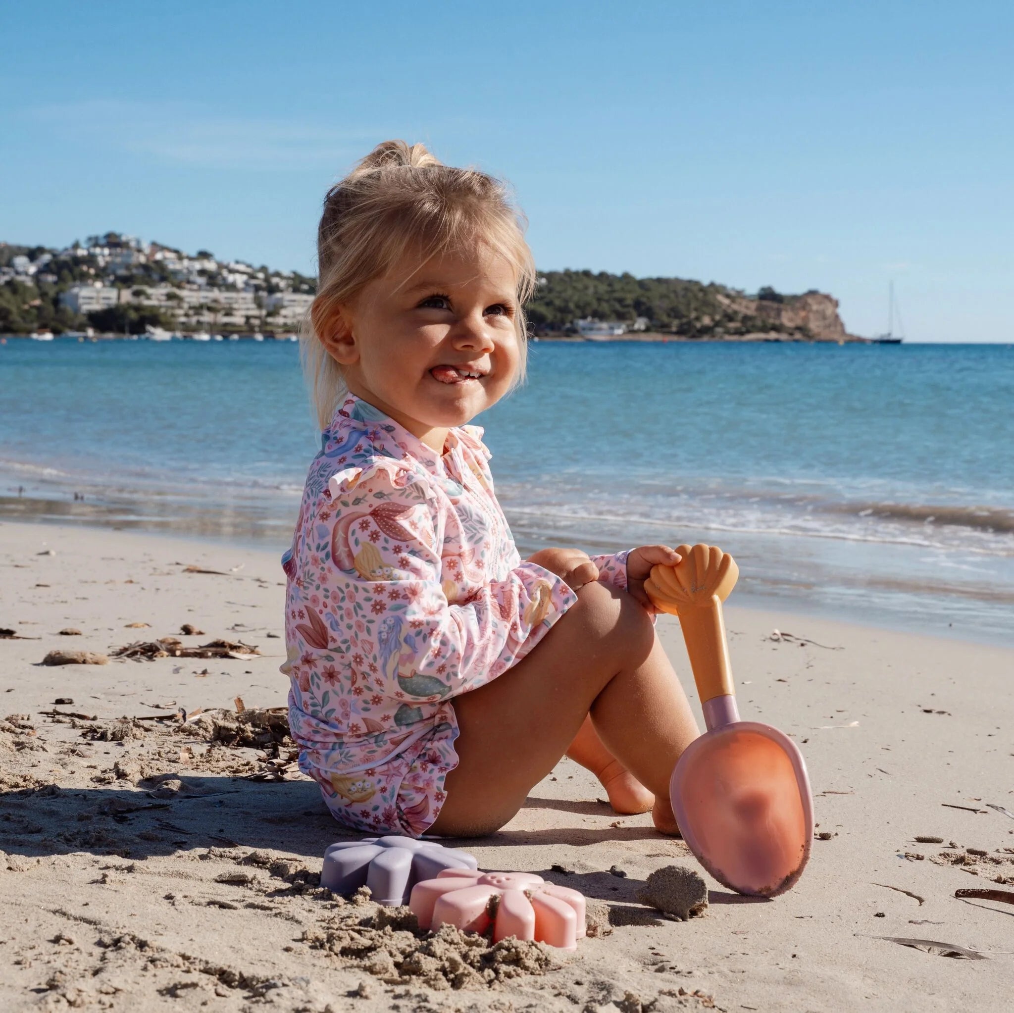 LITTLE DUTCH 3-teiliges rosa Strandset Schaufel und Sandformen - wunderwunsch