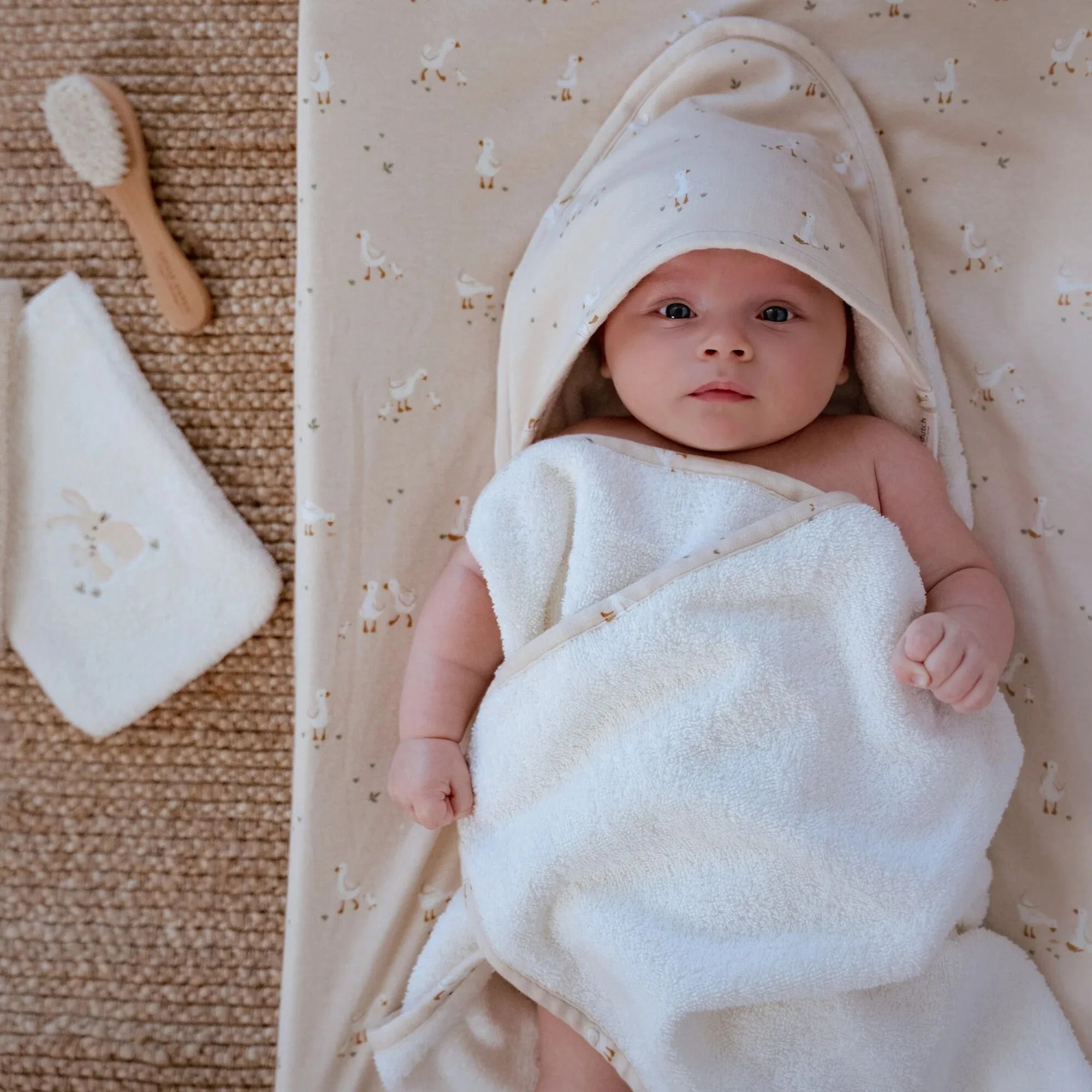 LITTLE DUTCH Badetuch 75x75cm - Gans weiß - Newborn Naturals - wunderwunsch
