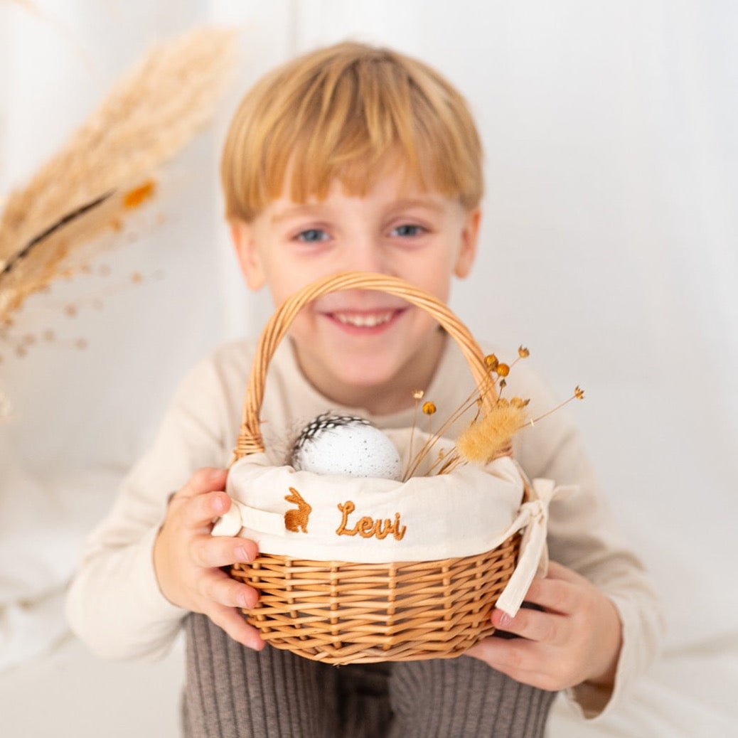 Osterkörbchen Weide mit Stoffeinsatz - personalisiert - wunderwunsch