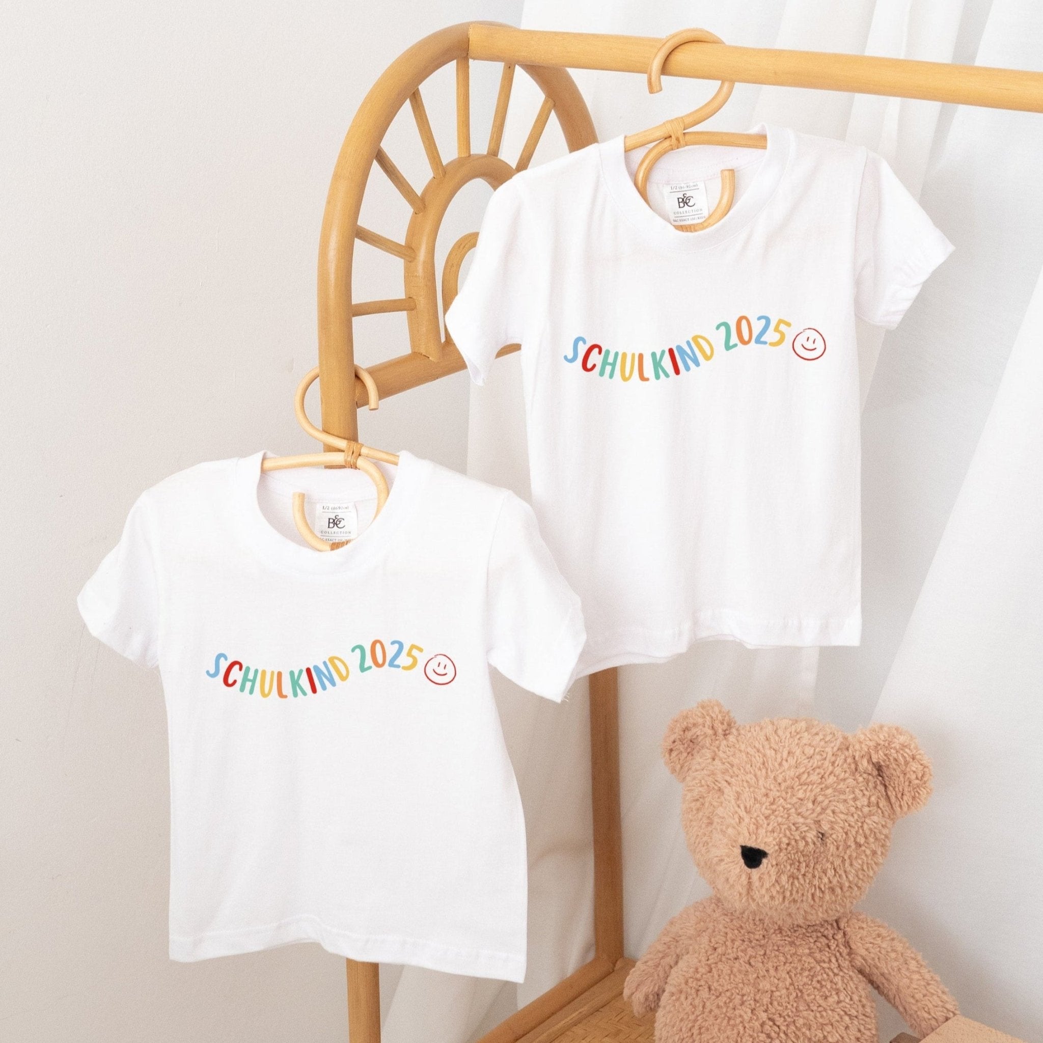 Schulkind 2025 Smiley T-Shirt - wunderwunsch