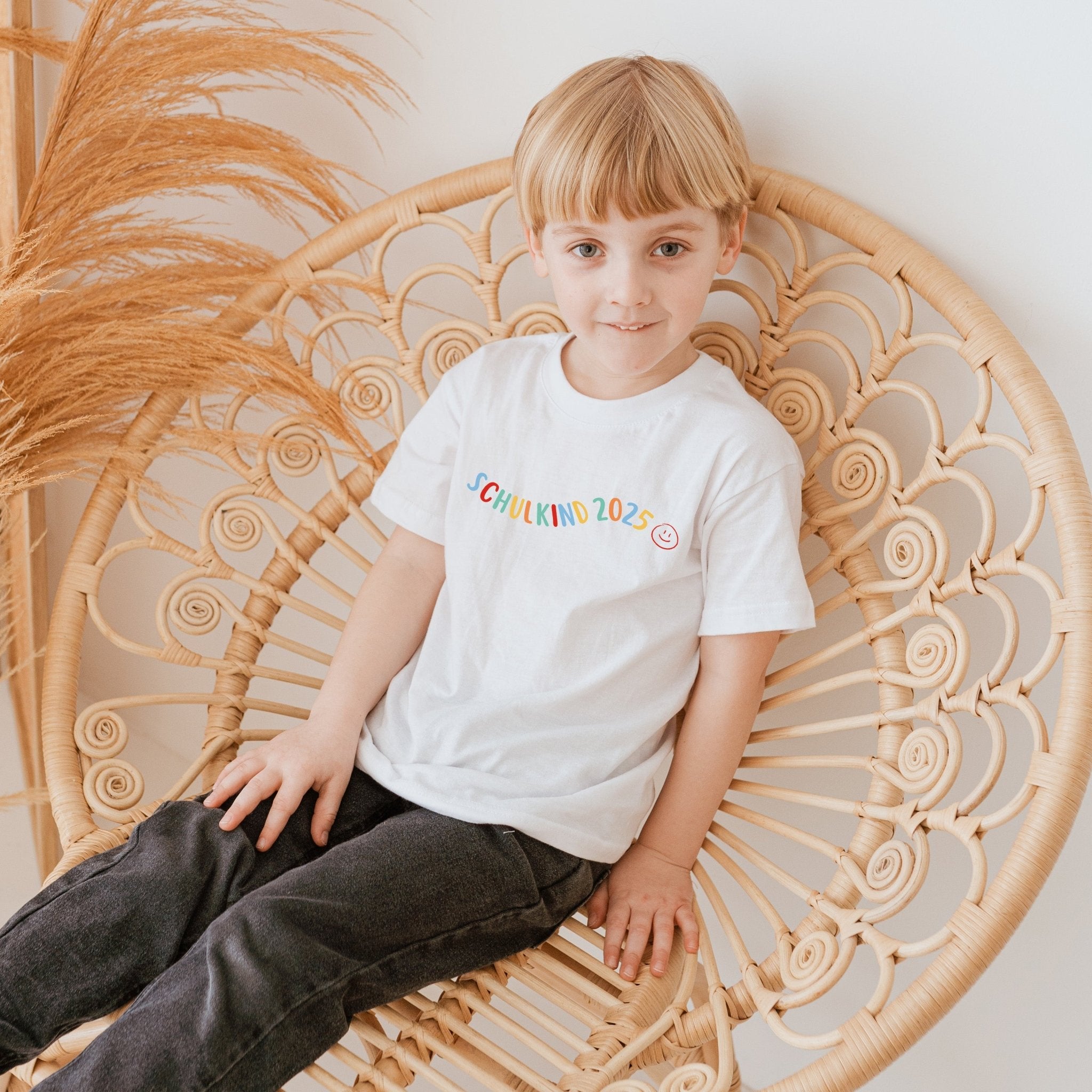 Schulkind 2025 Smiley T-Shirt - wunderwunsch