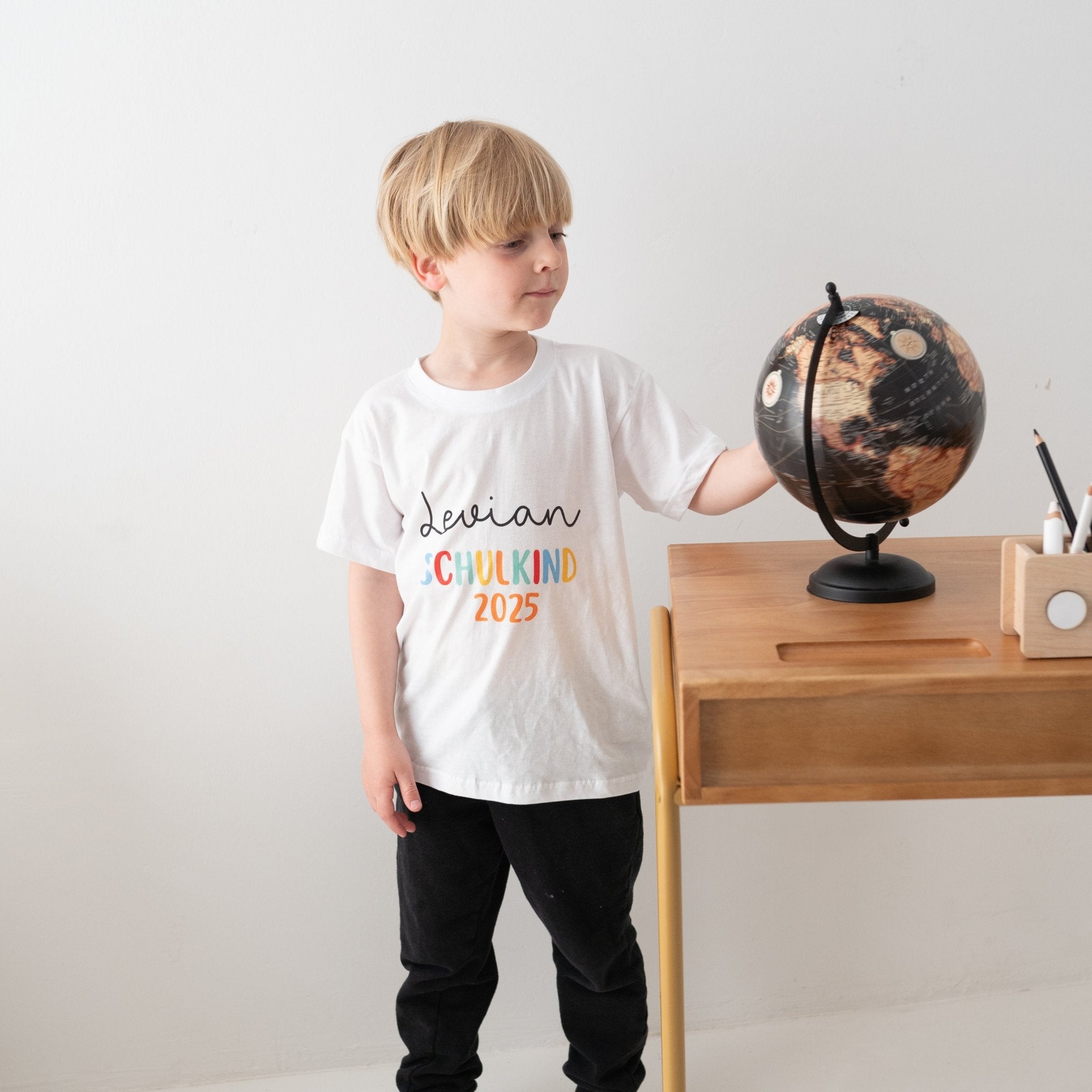 Schulkind 2025 T-Shirt personalisiert - wunderwunsch