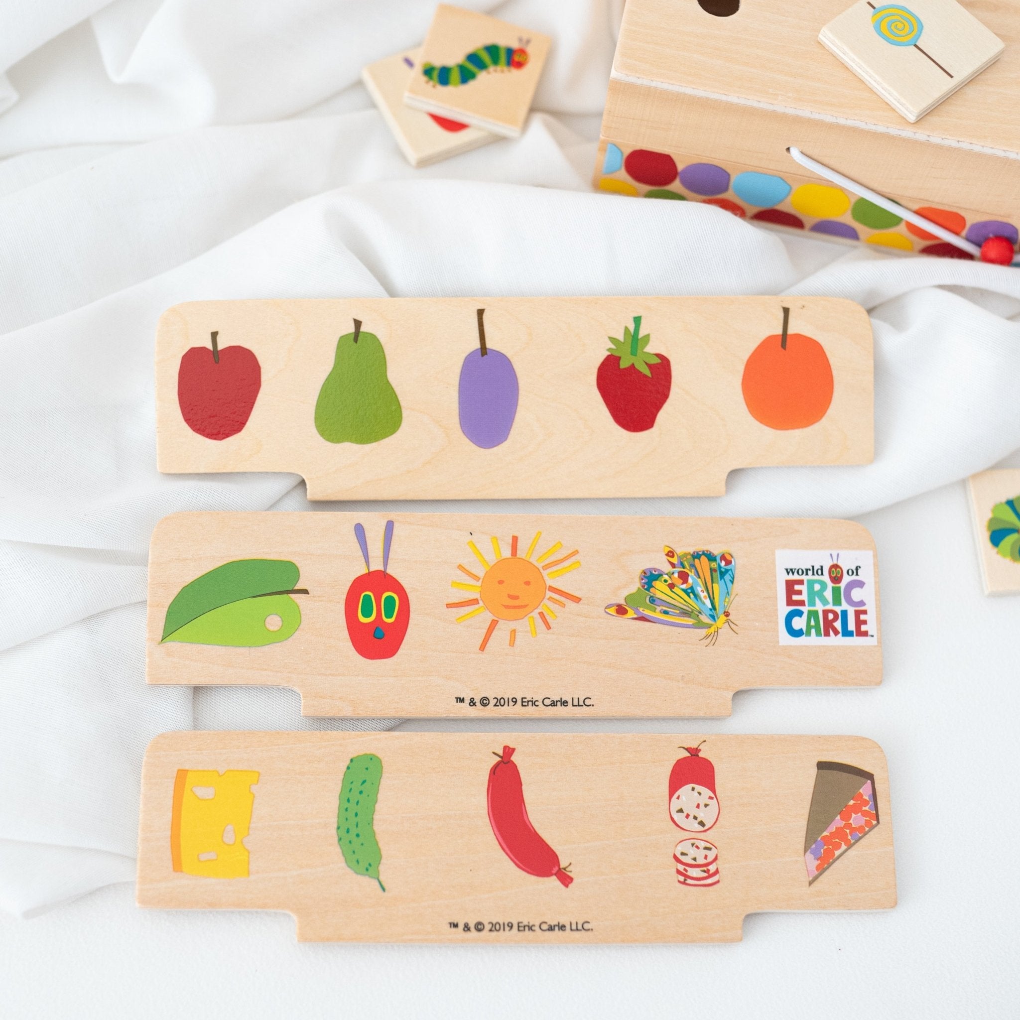 SMALL FOOT Bildersortierbox "Raupe Nimmersatt" Holz personalisiert - wunderwunsch