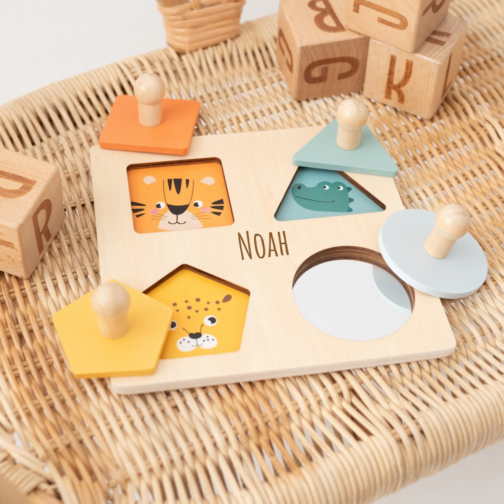 SMALL FOOT Montessori Setzpuzzle Formen und Motive personalisierbar - wunderwunsch