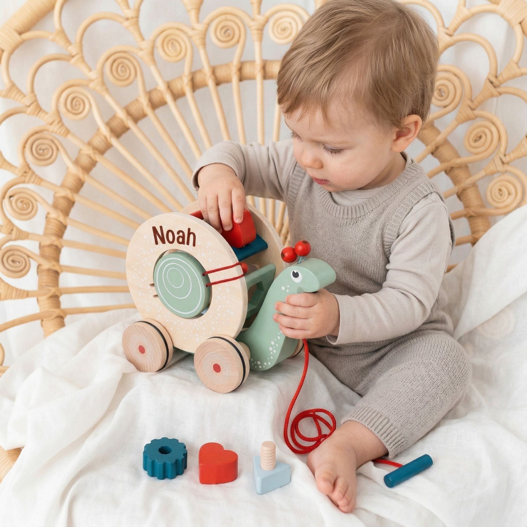 SMALL FOOT Nachzieh - und Stecktier Schnecke personalisierbar - wunderwunsch