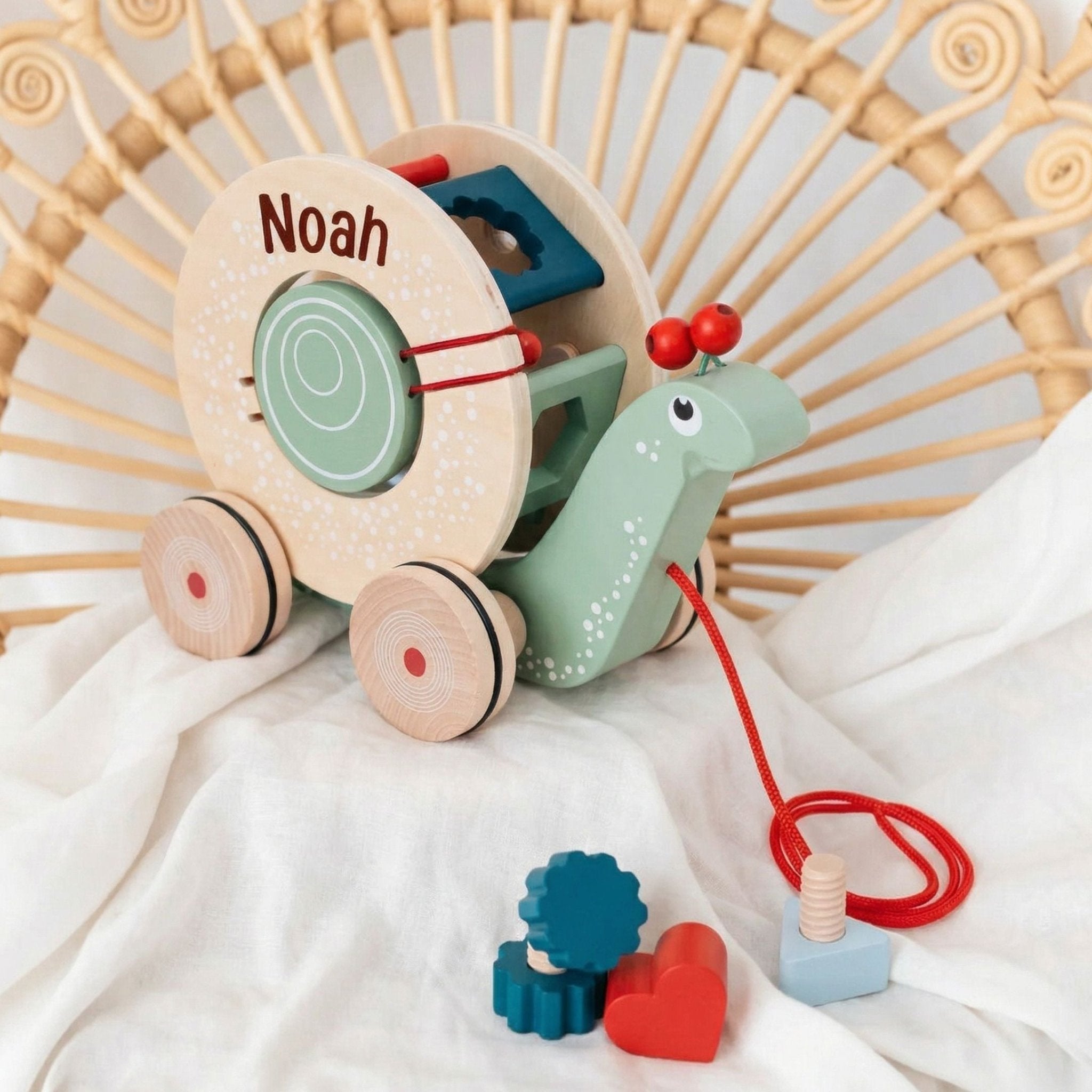 SMALL FOOT Nachzieh - und Stecktier Schnecke personalisierbar - wunderwunsch