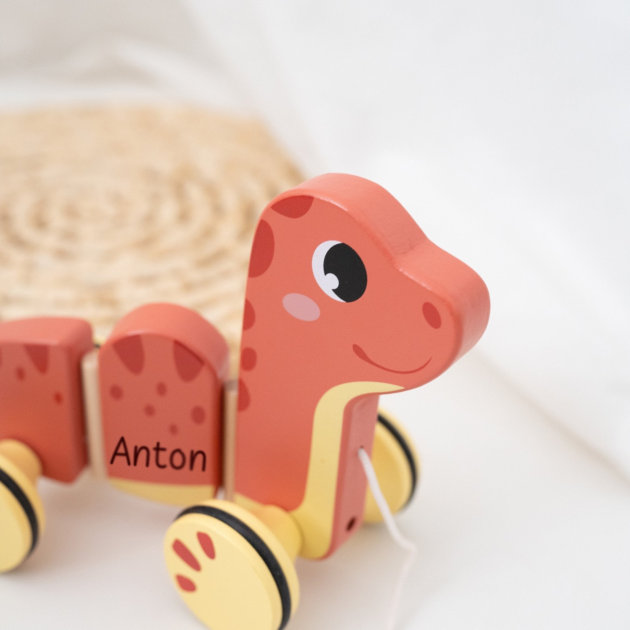 SMALL FOOT Nachziehtier "Dino rot" personalisiert - wunderwunsch