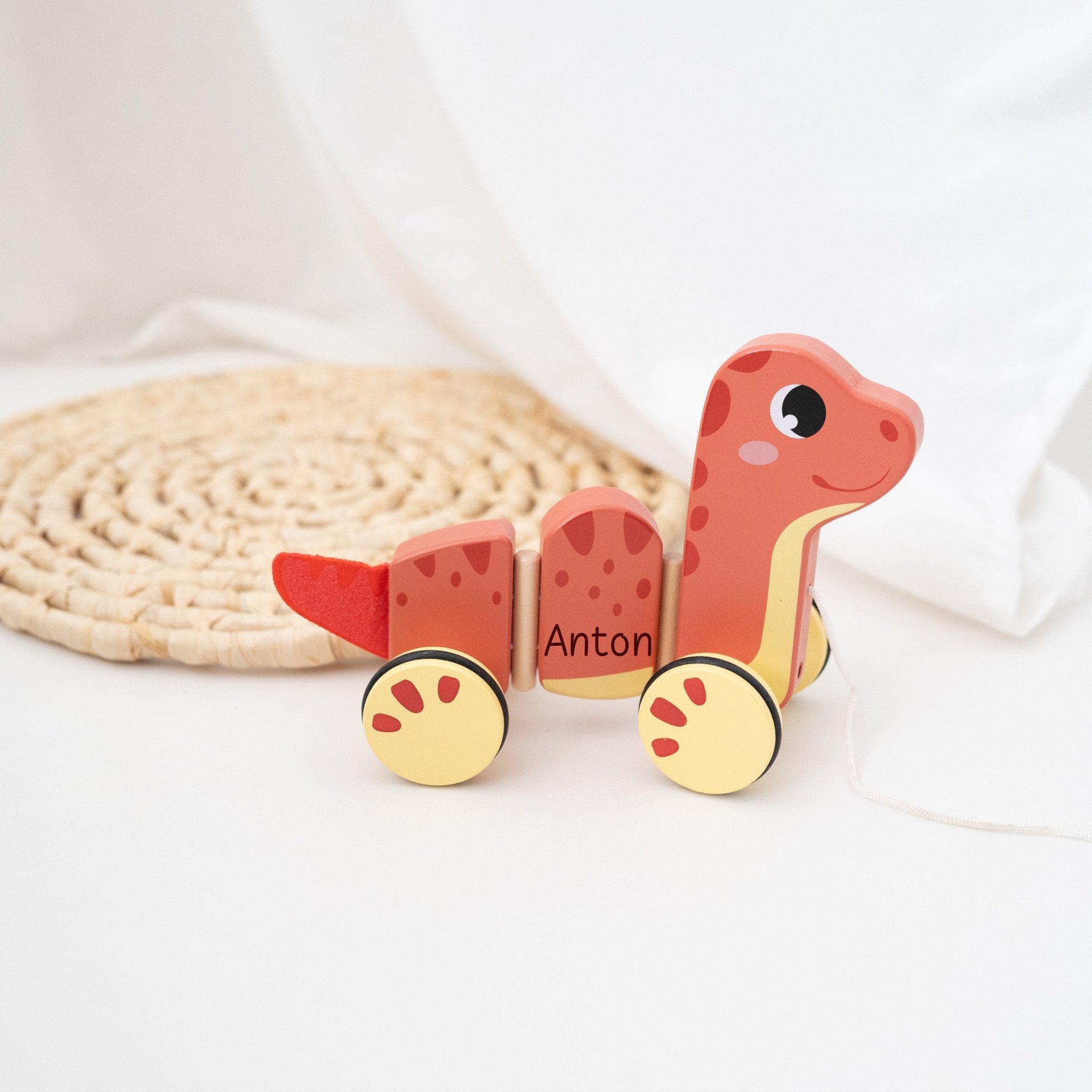 SMALL FOOT Nachziehtier "Dino rot" personalisiert - wunderwunsch
