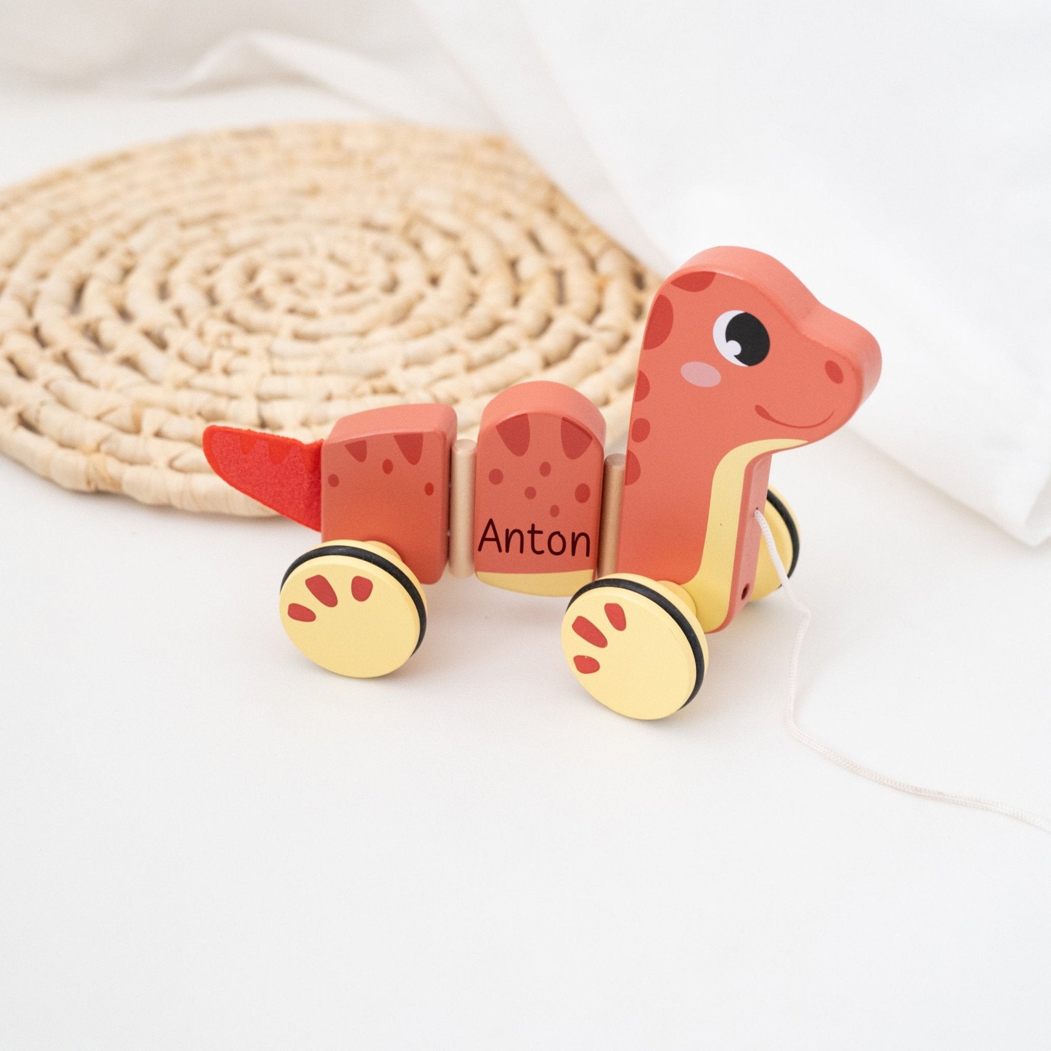 SMALL FOOT Nachziehtier "Dino rot" personalisiert - wunderwunsch