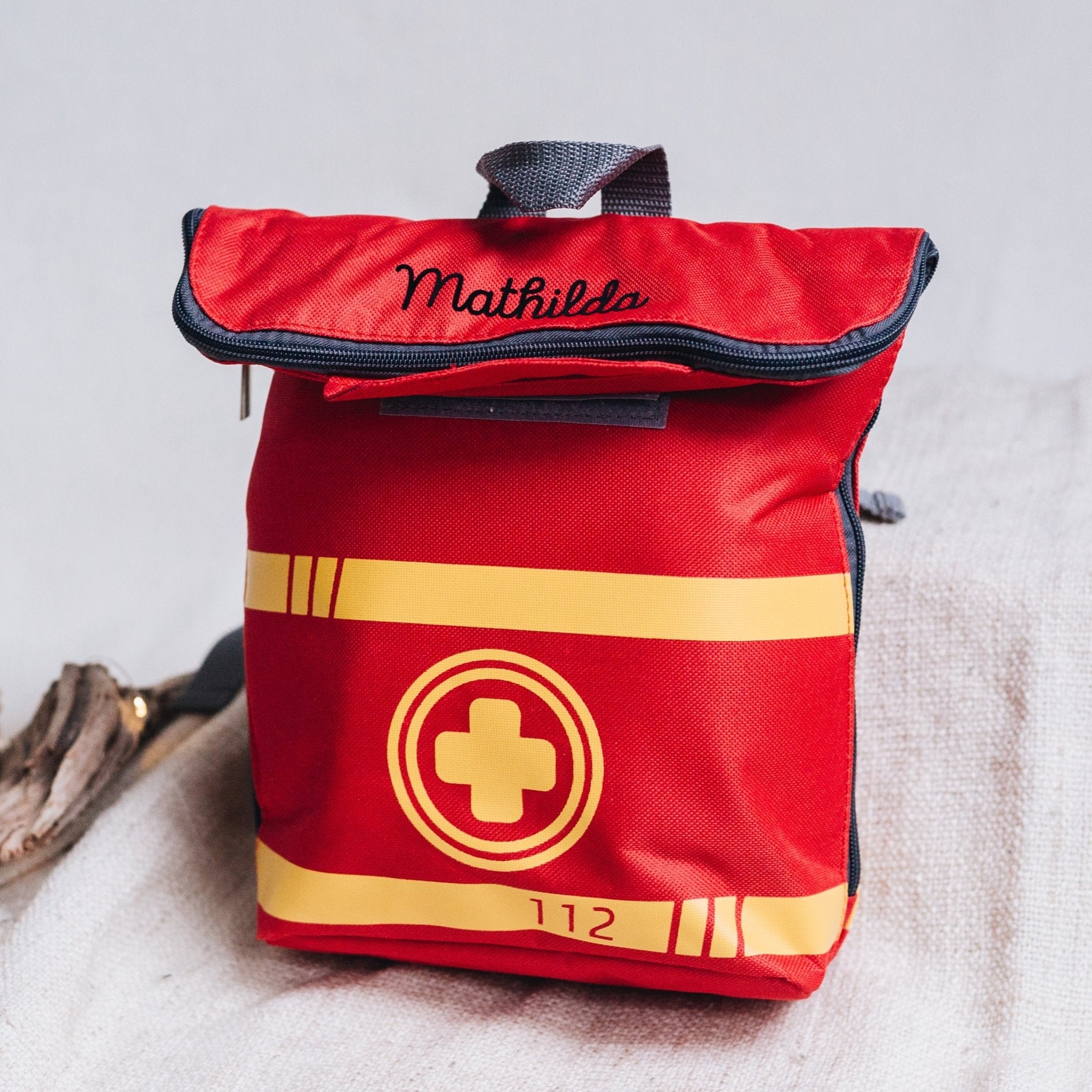 SMALL FOOT Notarztrucksack 18 - teilig - wunderwunsch