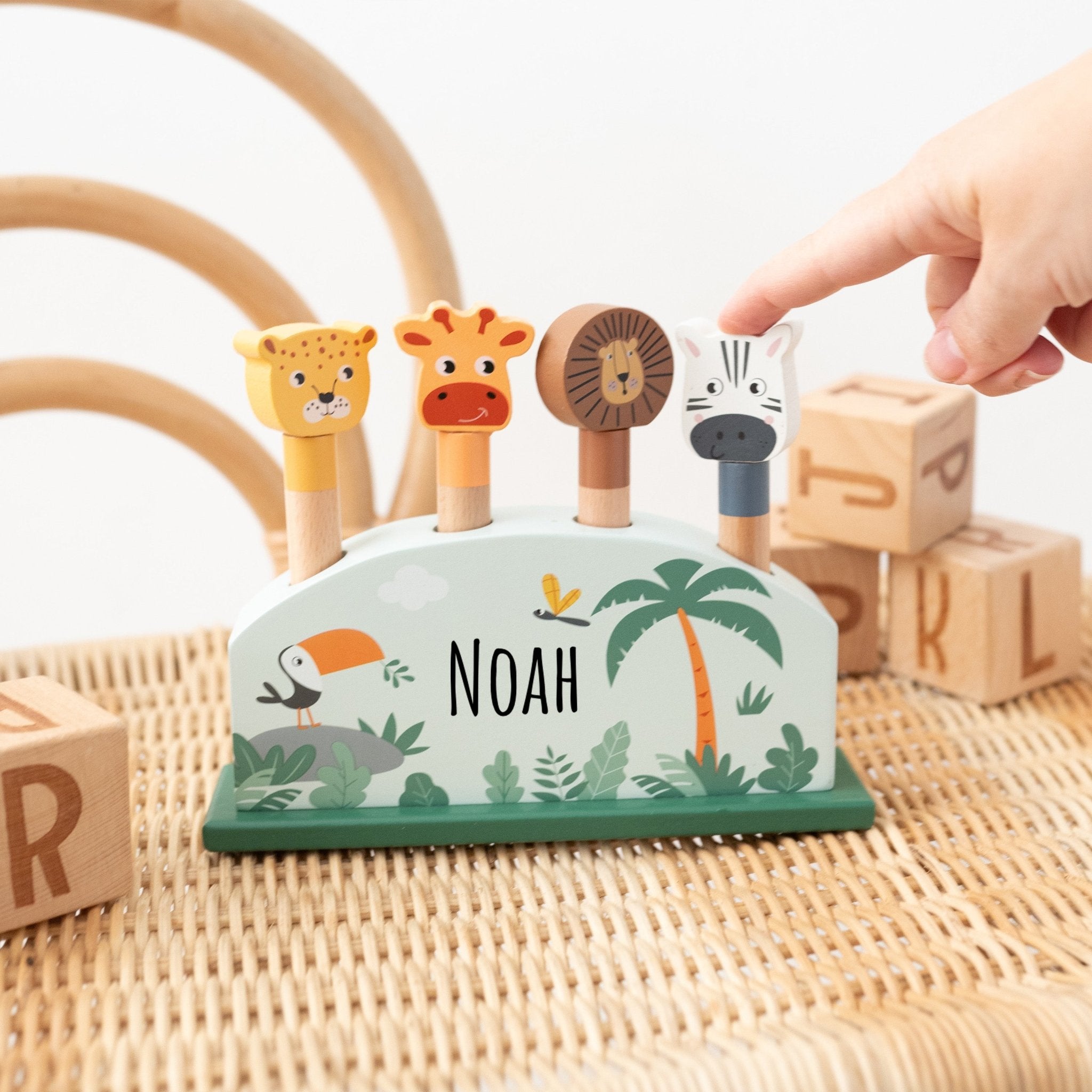 SMALL FOOT Steckspiel hüpfende Tiere personalisierbar - wunderwunsch