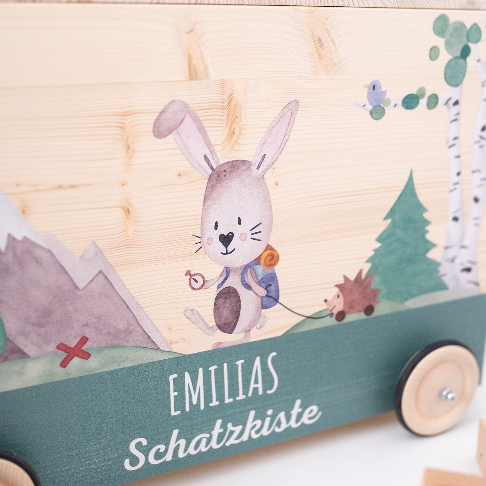 Spielzeugkiste "Tiere" mit Rollen personalisiert - wunderwunsch