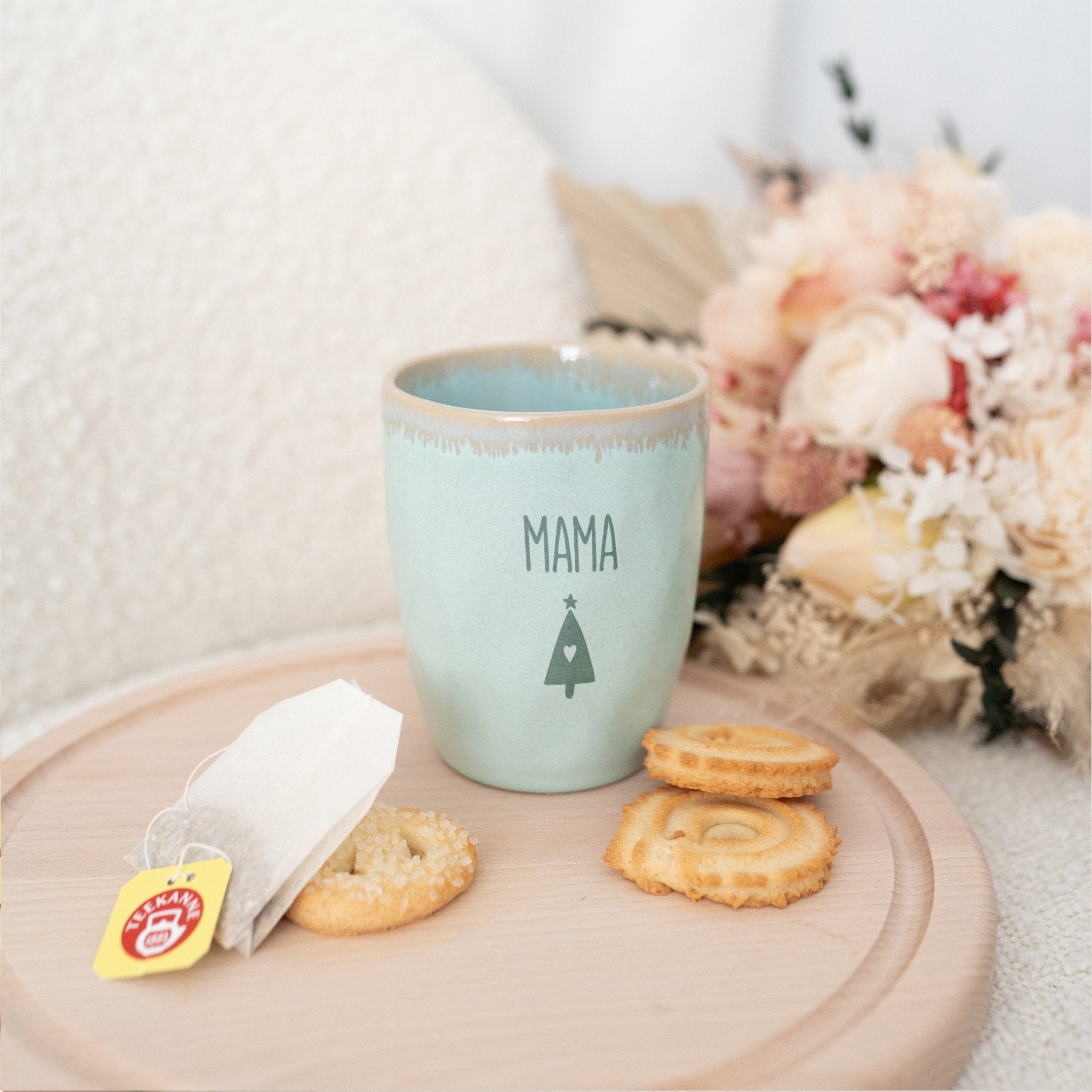 Steingut Becher sand personalisiert - Name Weihnachtsbaum - wunderwunsch