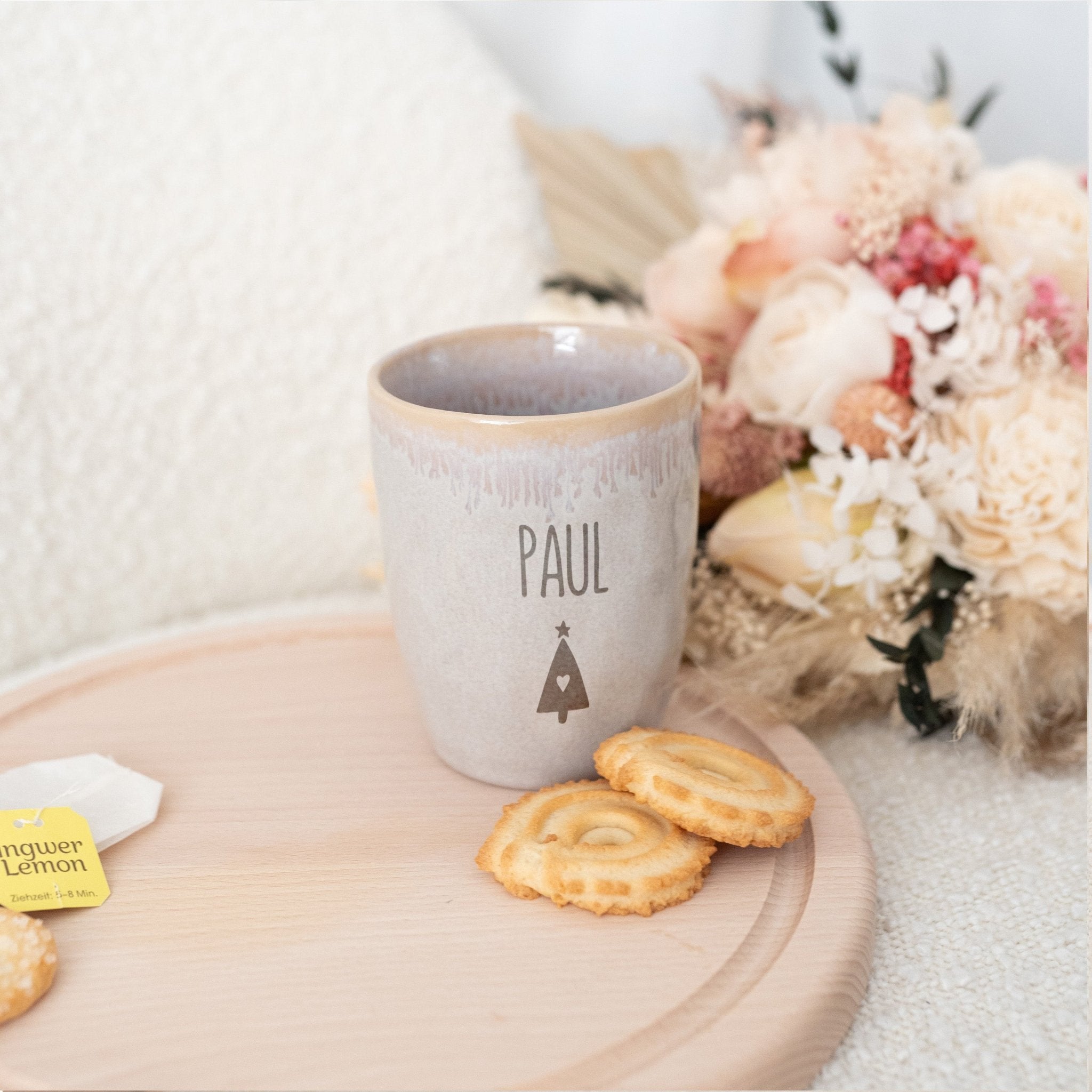 Steingut Becher sand personalisiert - Name Weihnachtsbaum - wunderwunsch