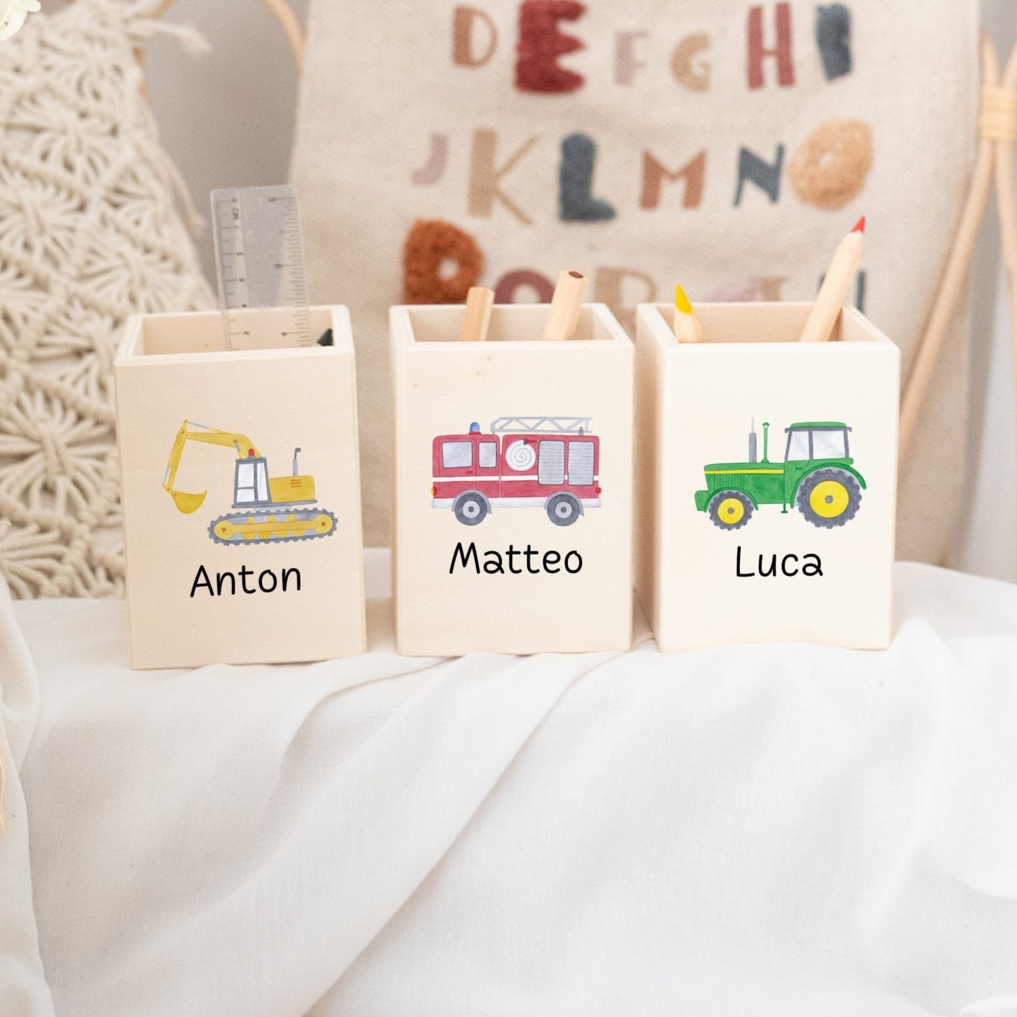 Stiftebecher Holz personalisiert - Fahrzeug Aquarell - wunderwunsch