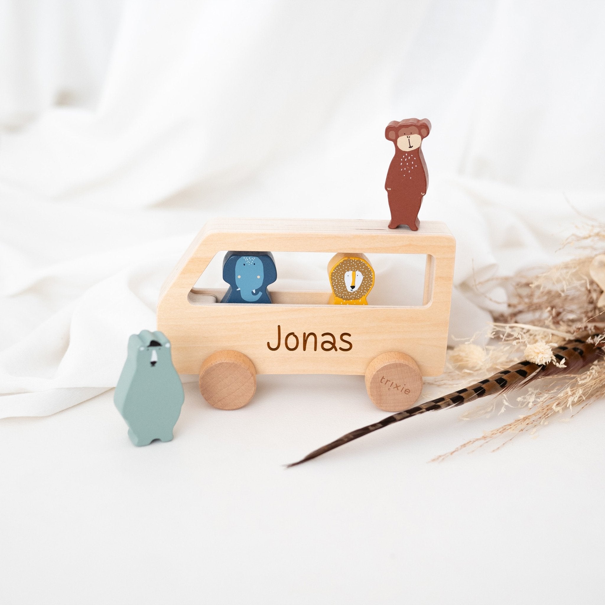 TRIXIE Bus Holz personalisiert - wunderwunsch