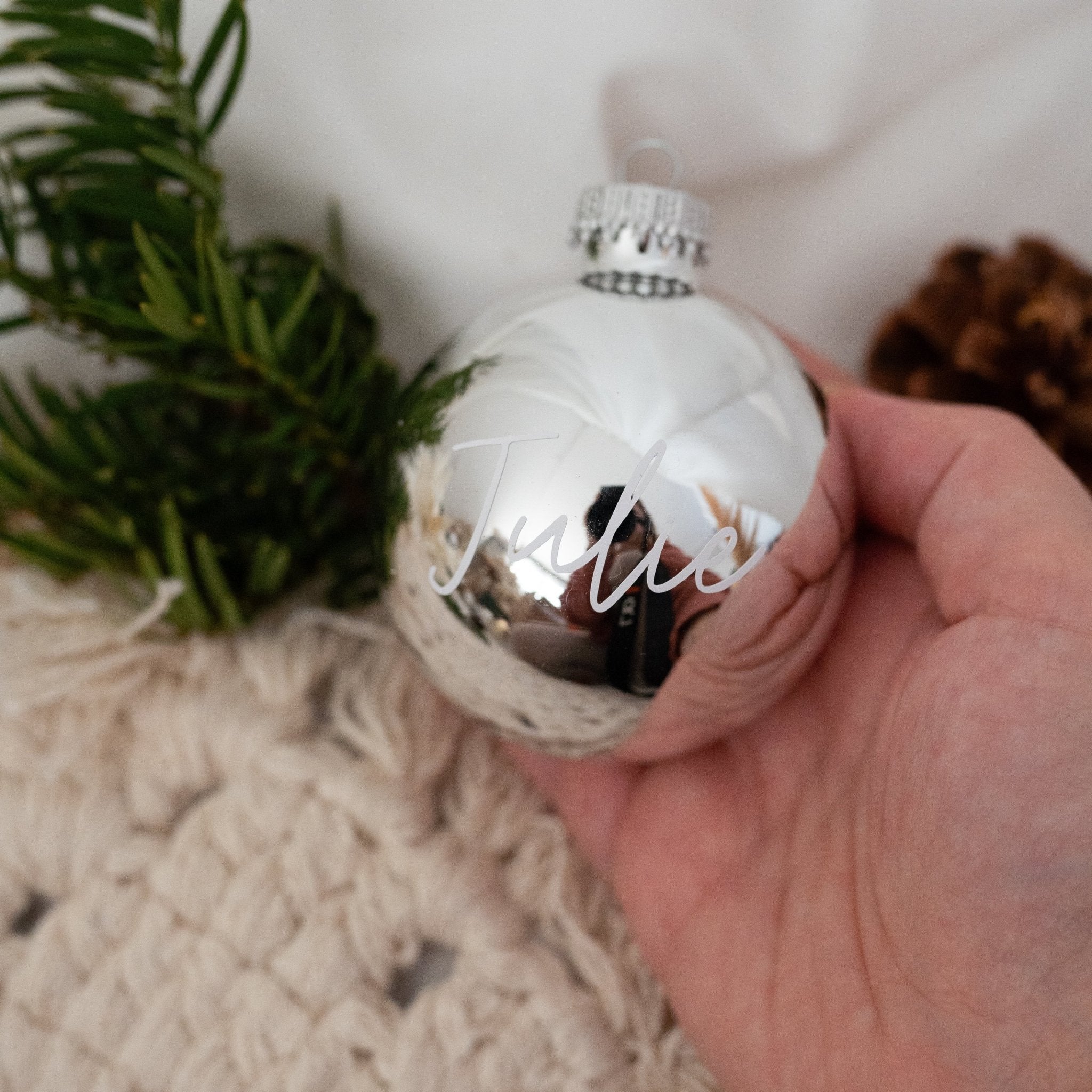 Weihnachtskugel "Name" glänzend personalisiert - wunderwunsch