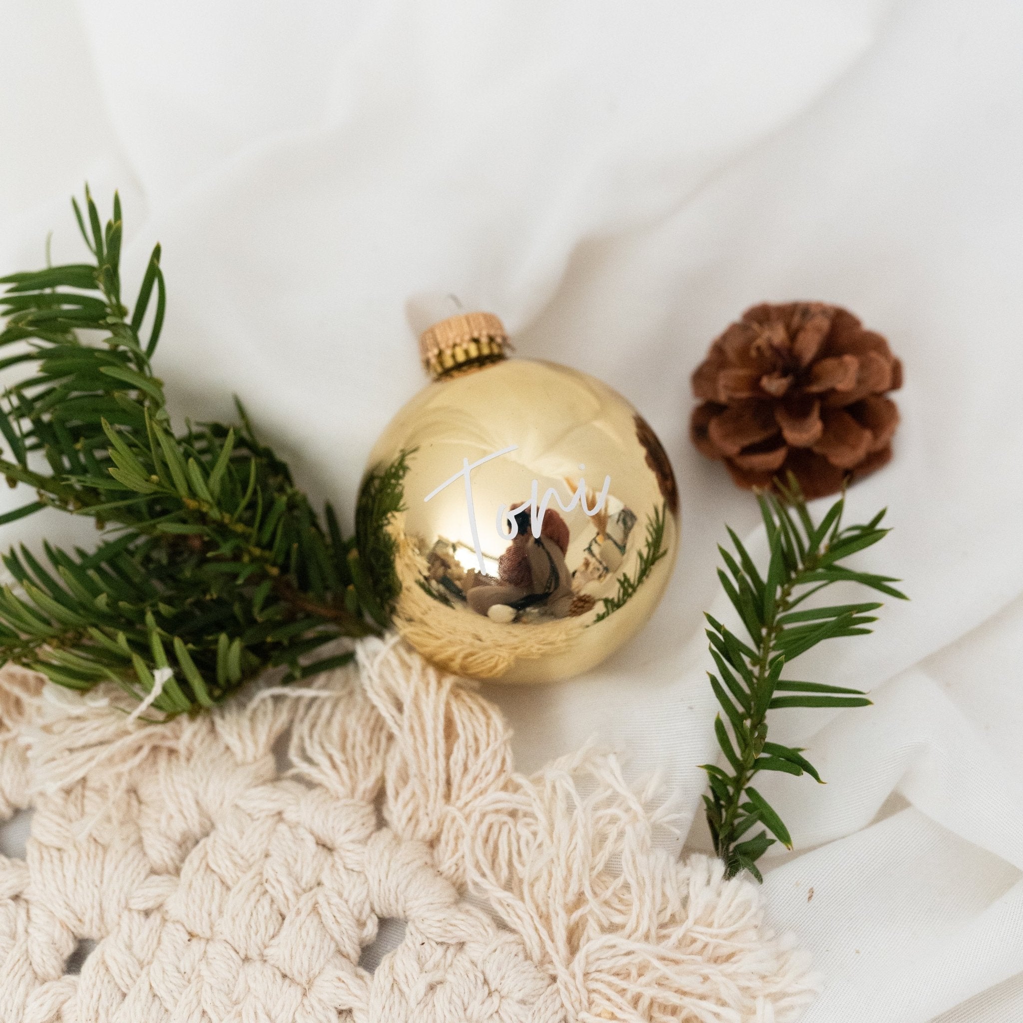 Weihnachtskugel "Name" glänzend personalisiert - wunderwunsch