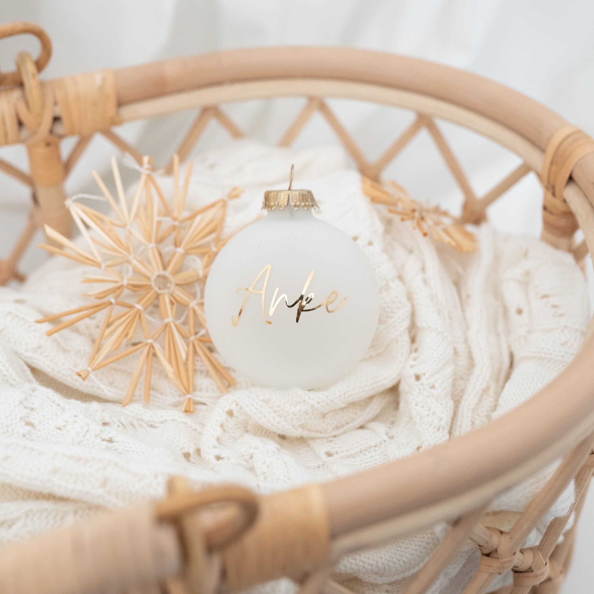 Weihnachtskugel "Name" matt personalisiert - wunderwunsch