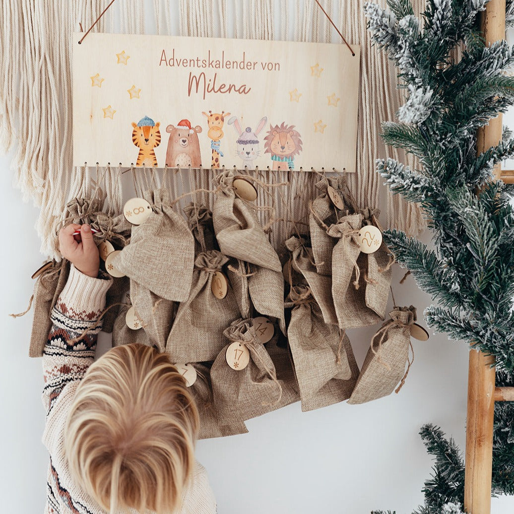 Adventskalender "Weihnachtstiere unten bunt" personalisiert